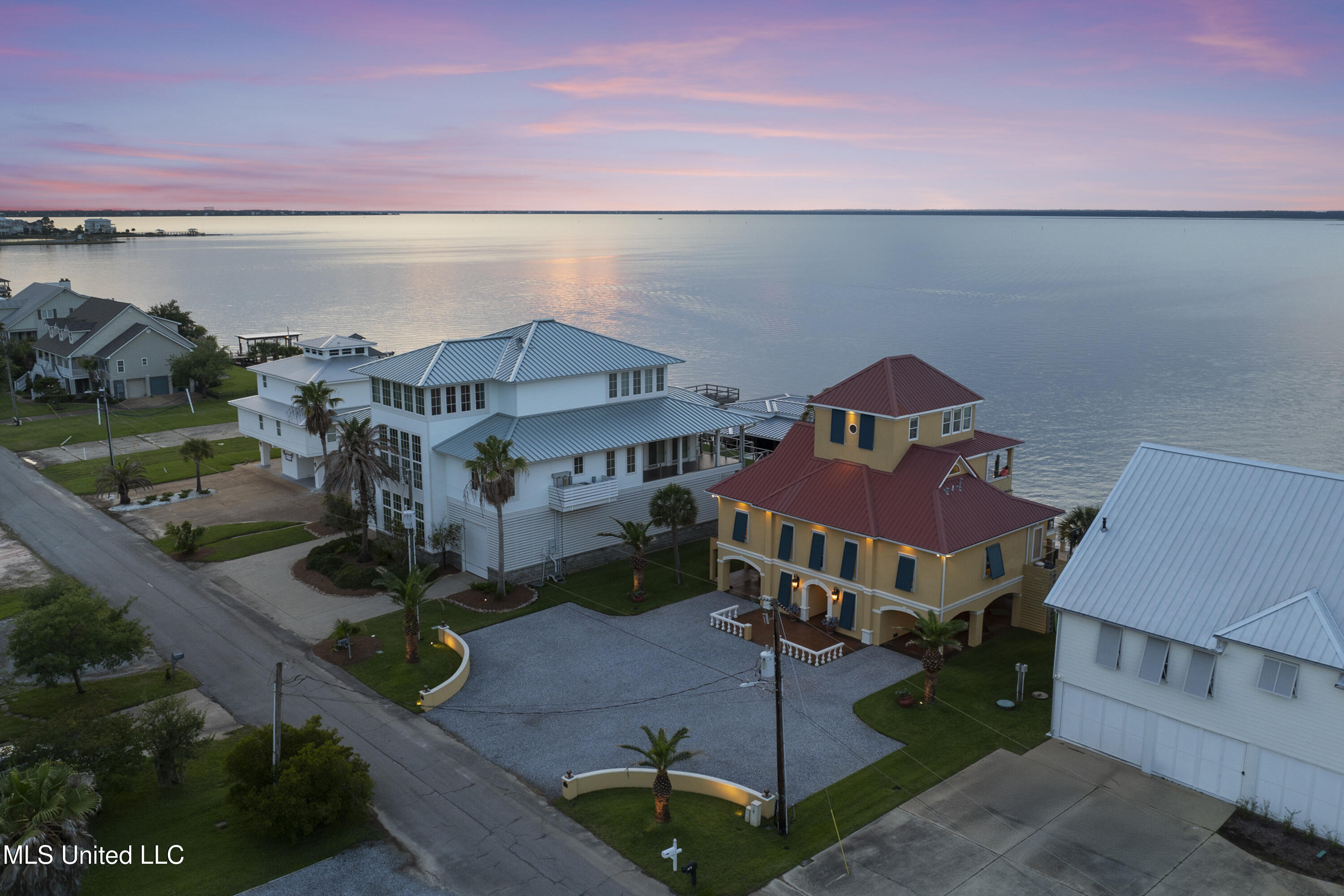120 Sweetbay Drive