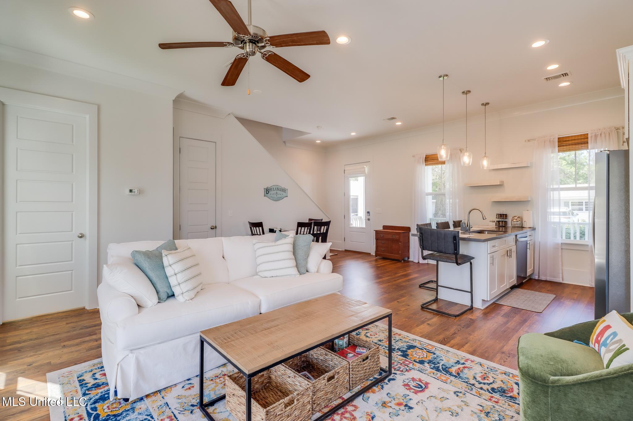 304 Ballentine Street