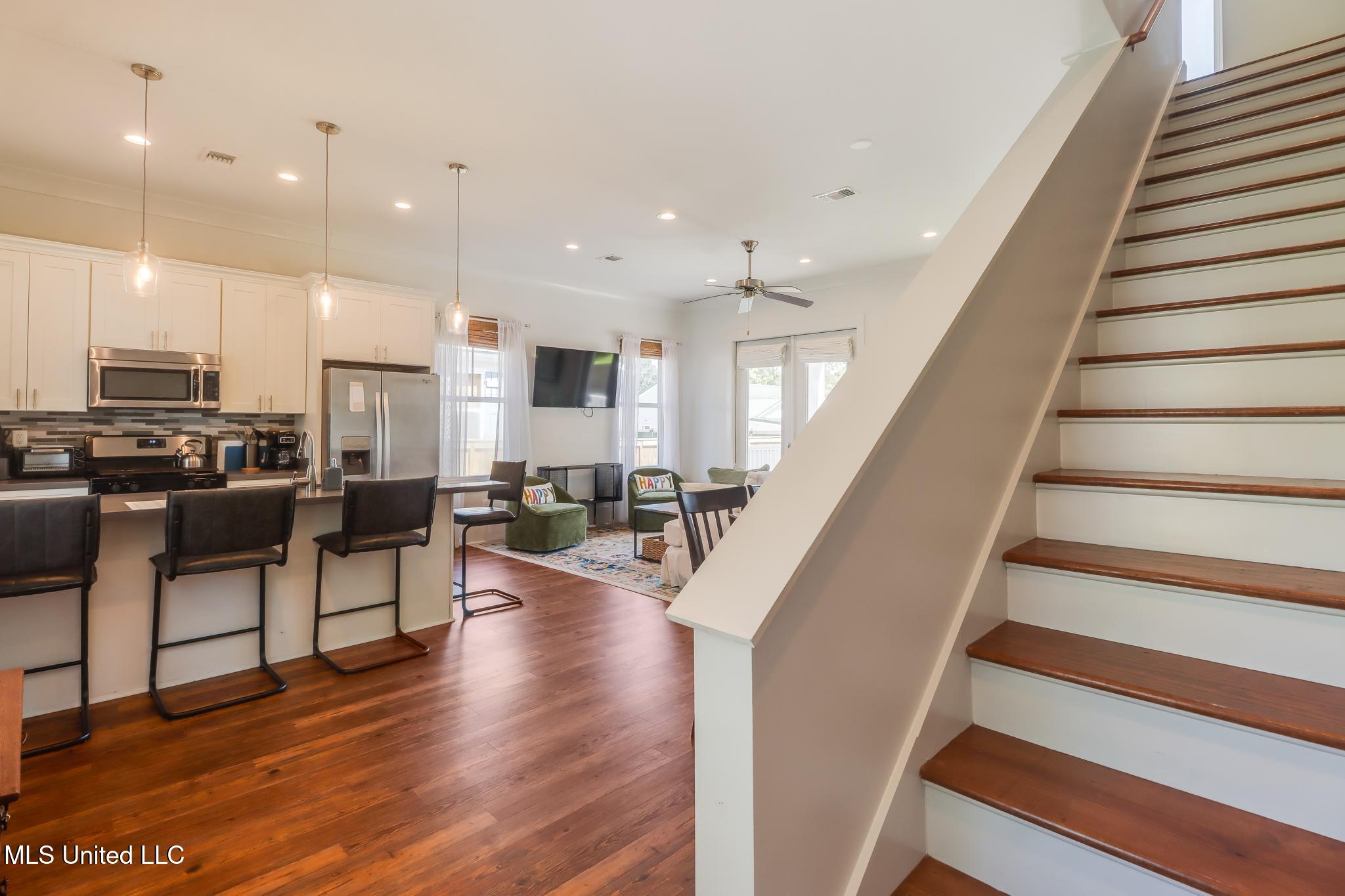 304 Ballentine Street