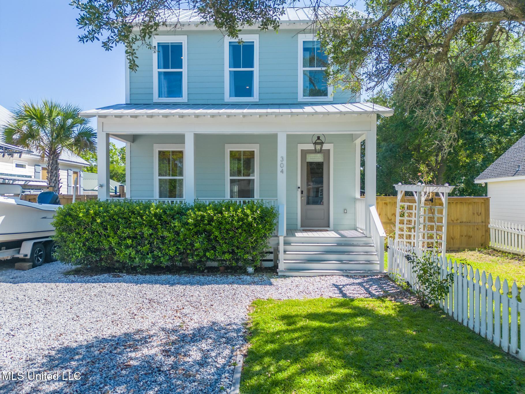 304 Ballentine Street