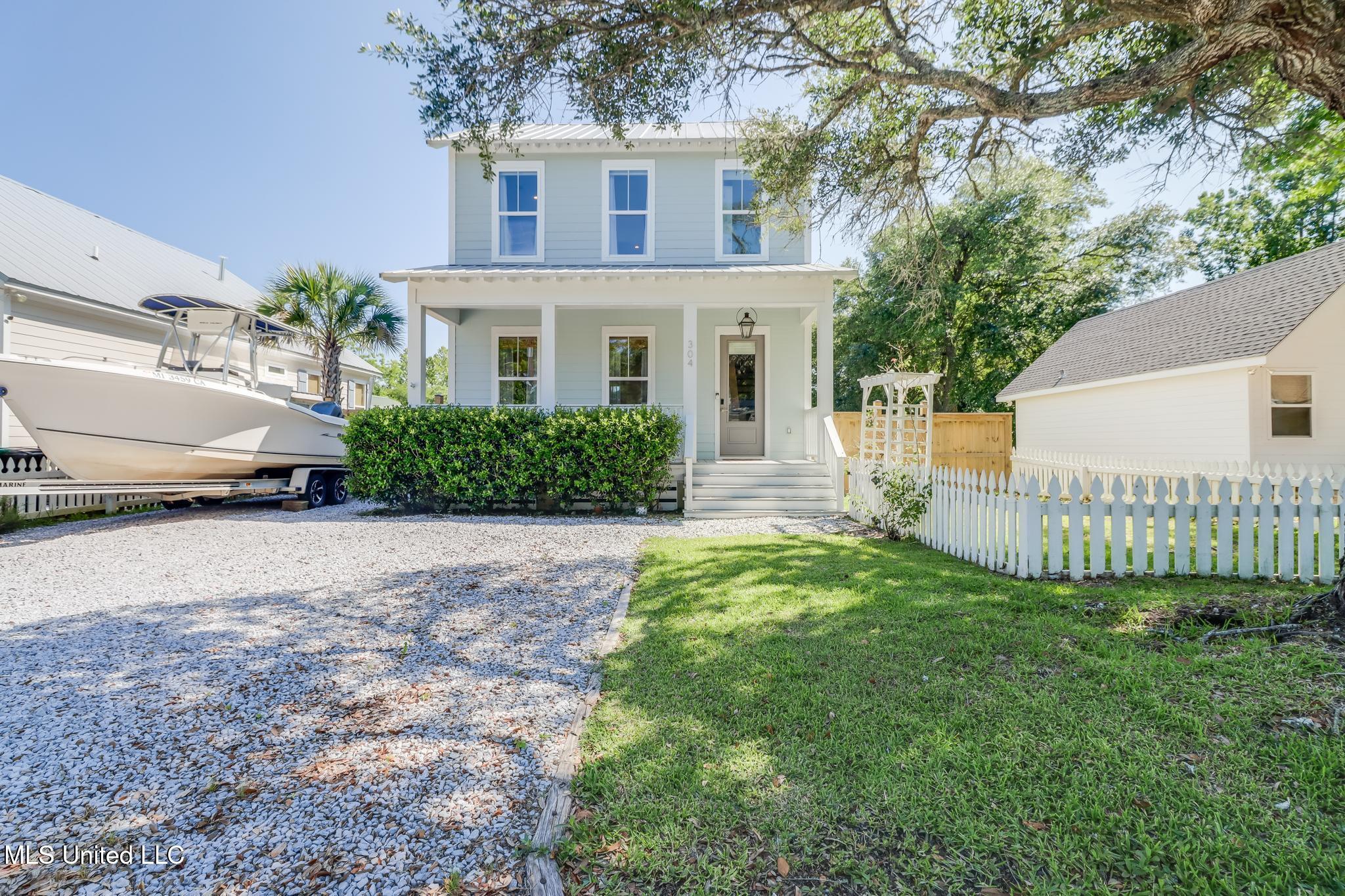 304 Ballentine Street