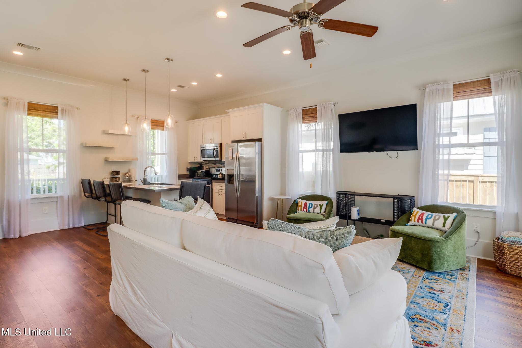 304 Ballentine Street