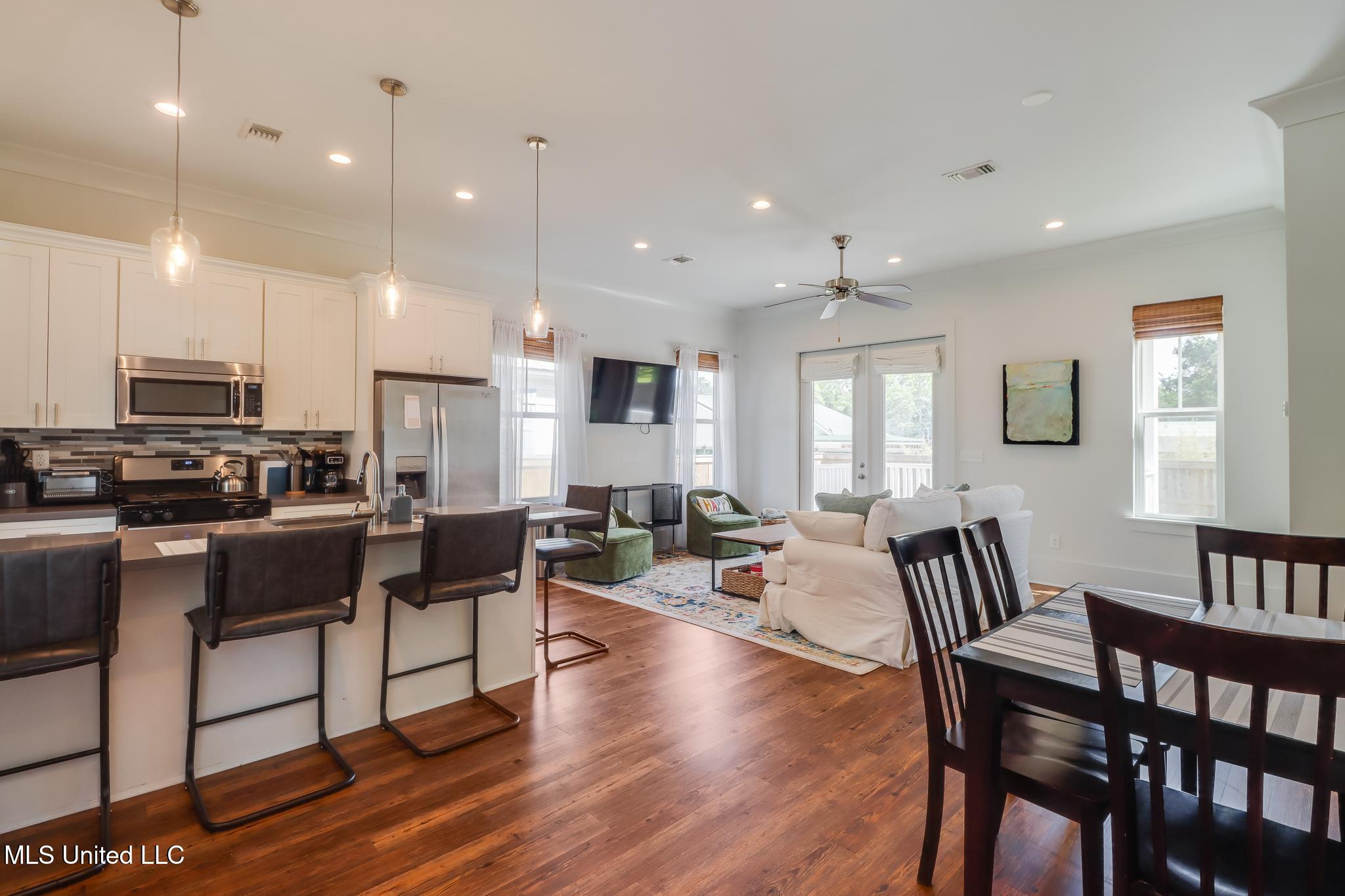 304 Ballentine Street