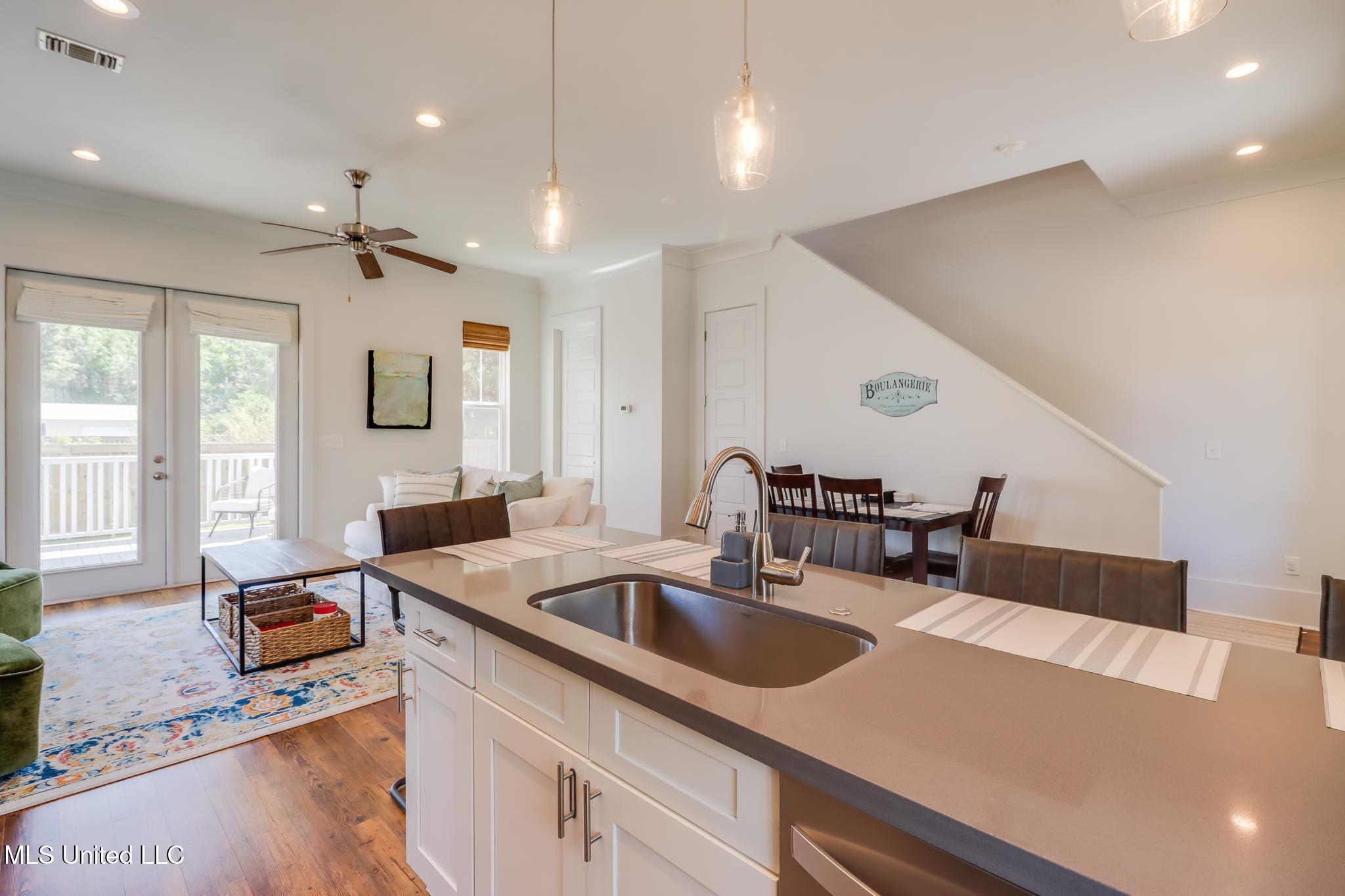 304 Ballentine Street