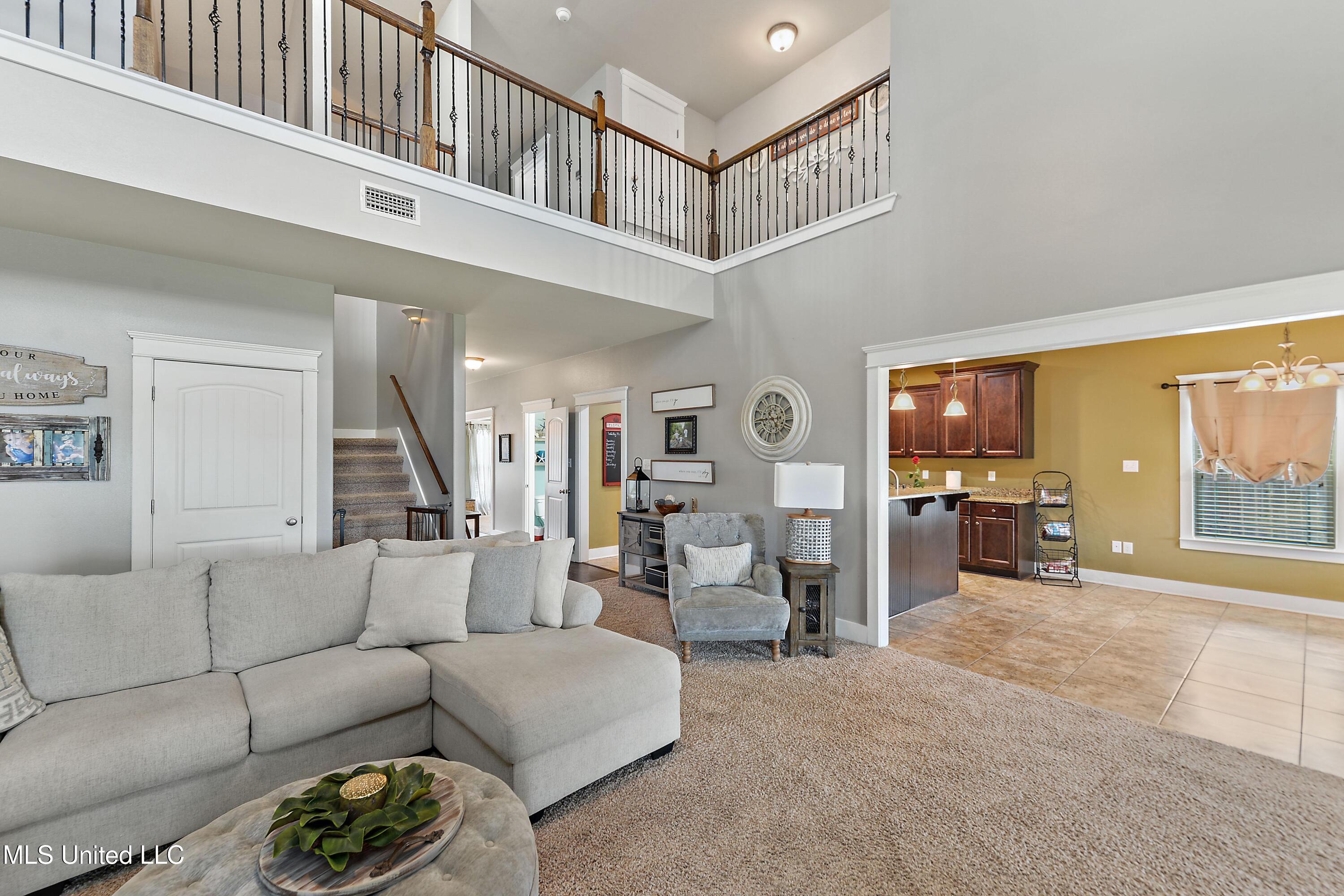18225 Tulip Cove