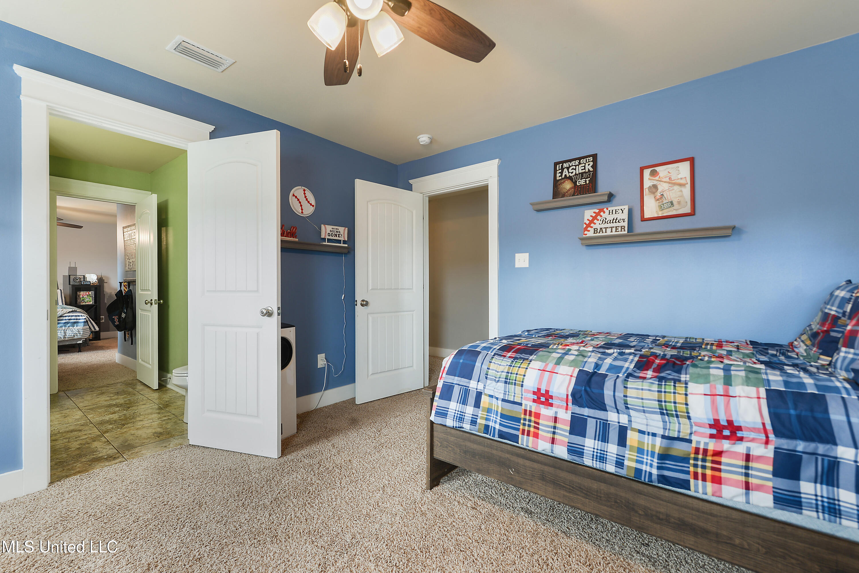 18225 Tulip Cove