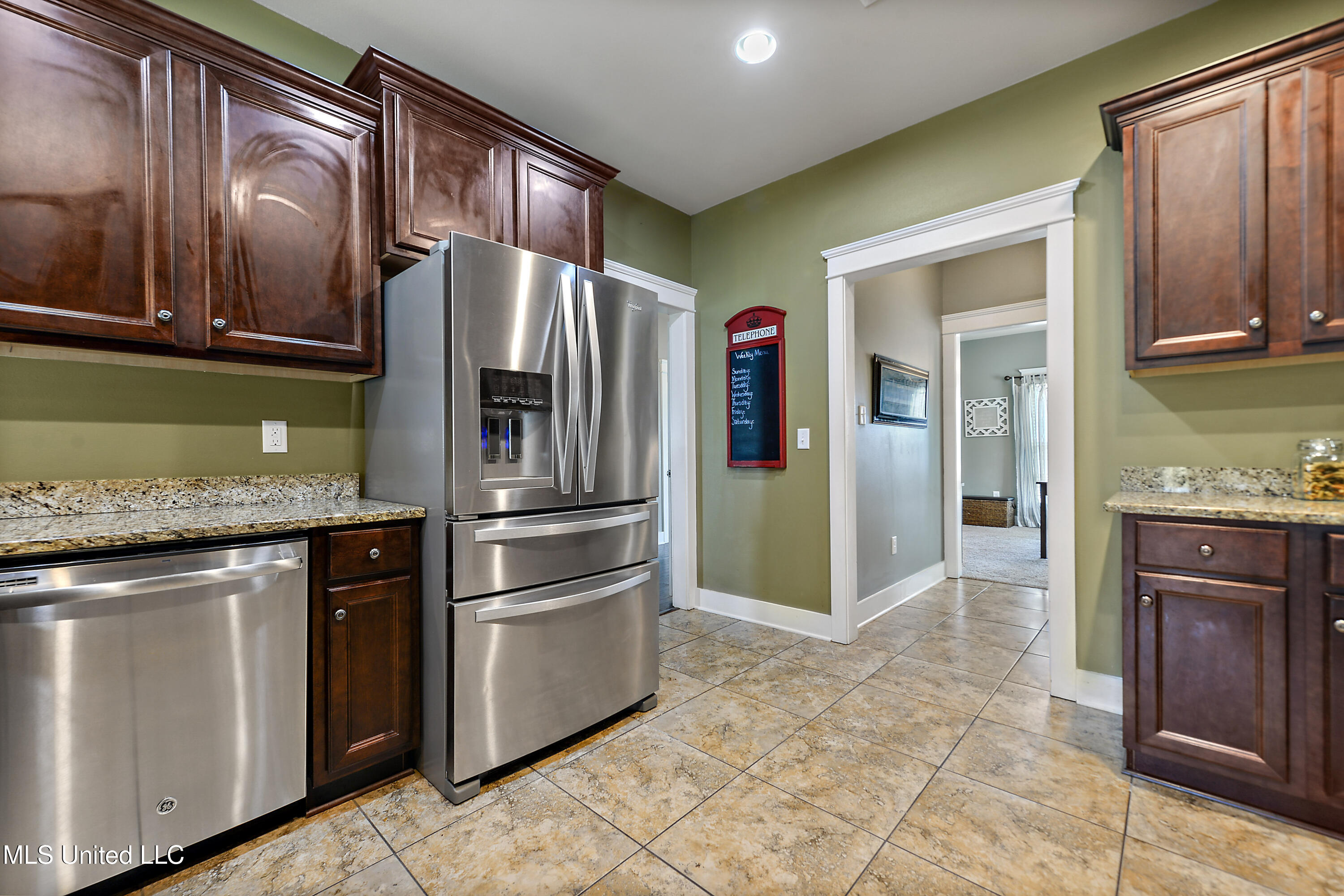 18225 Tulip Cove