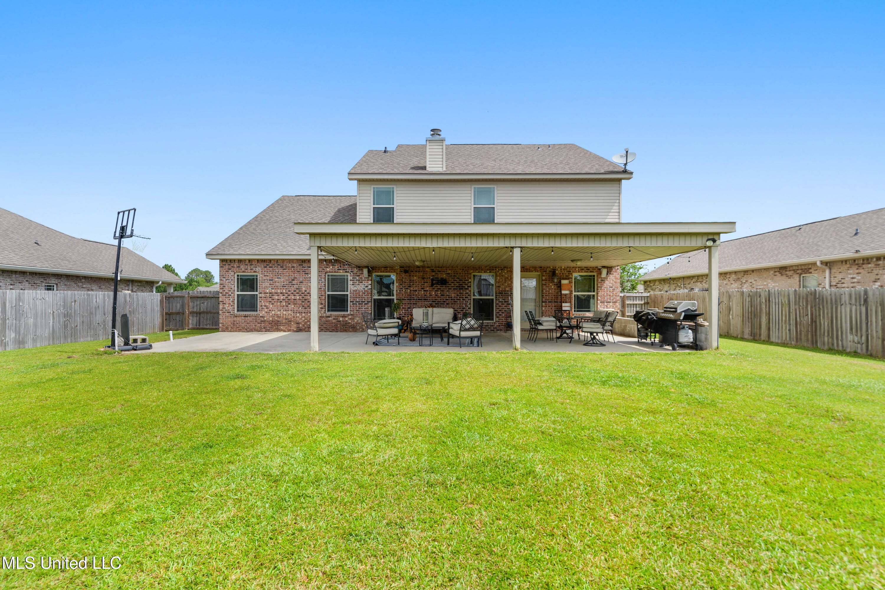 18225 Tulip Cove