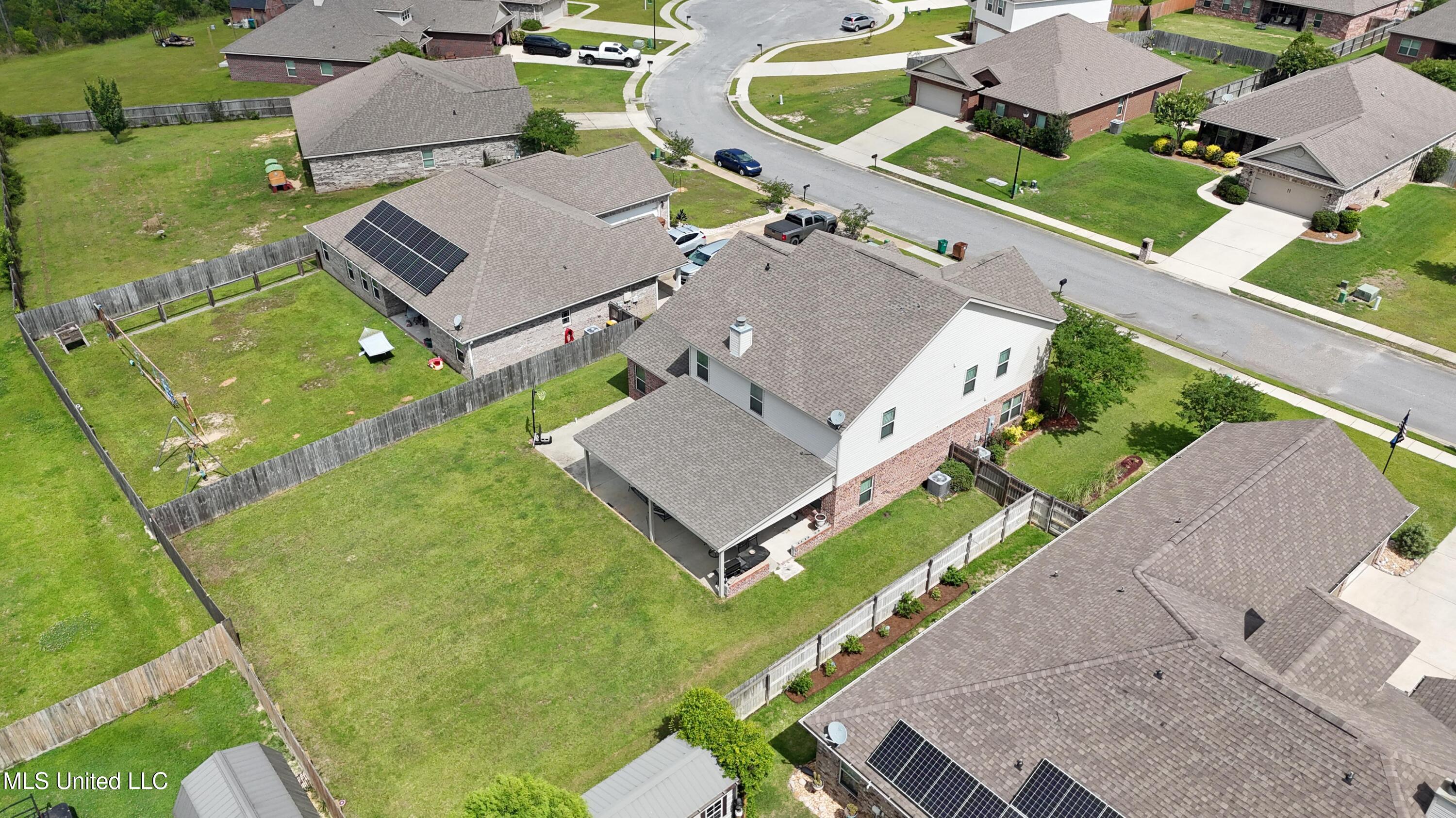 18225 Tulip Cove