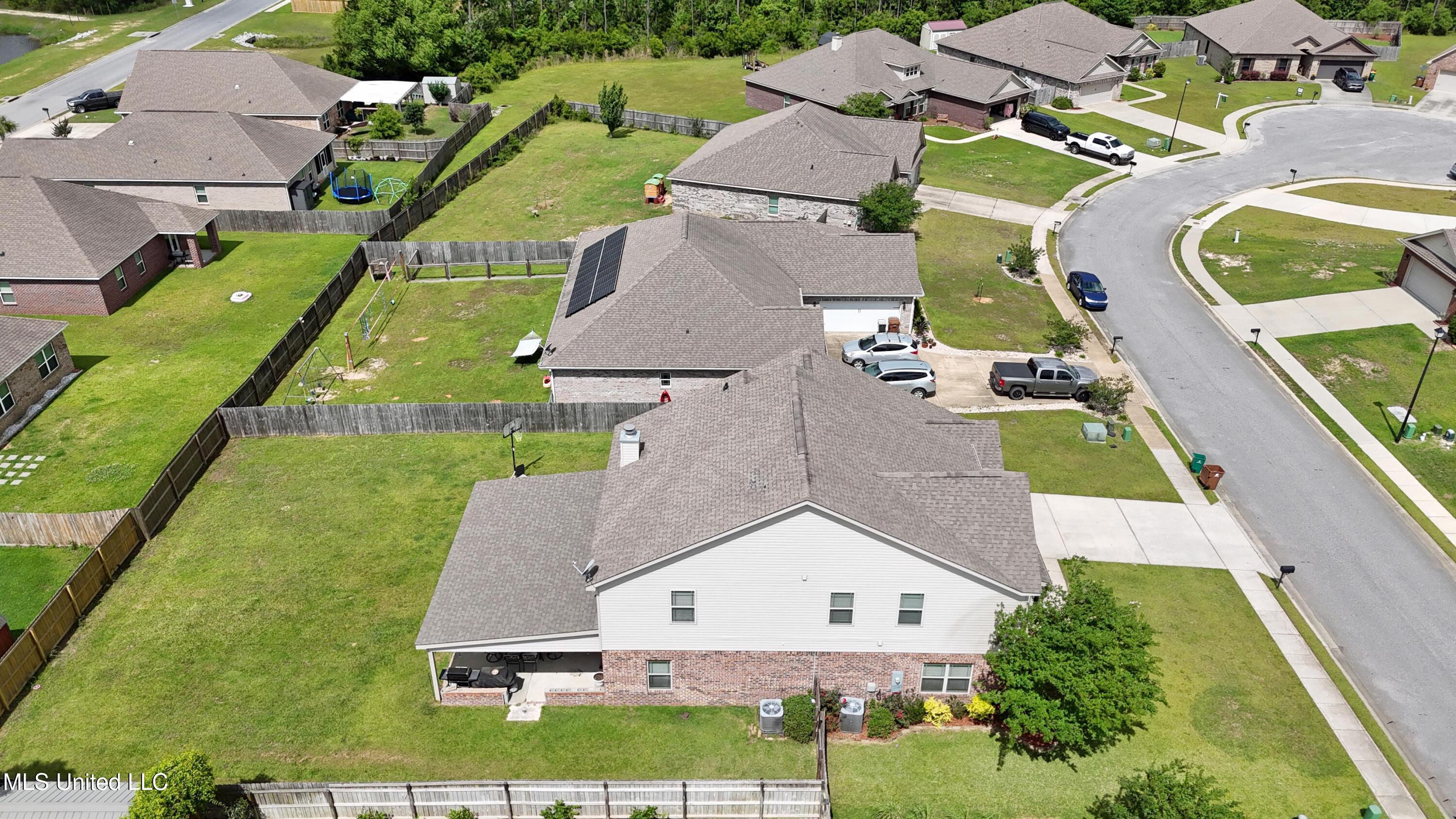 18225 Tulip Cove