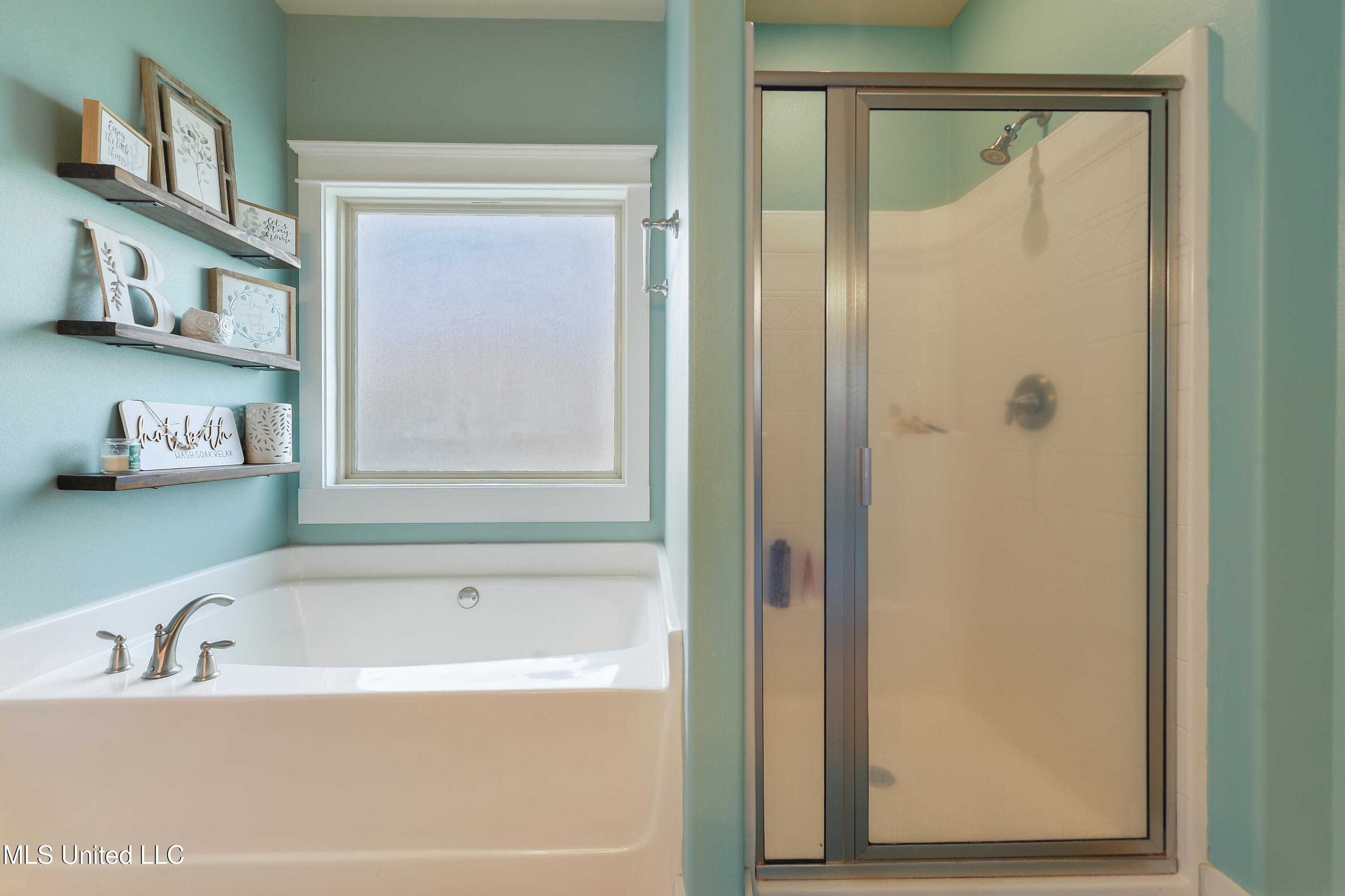 18225 Tulip Cove