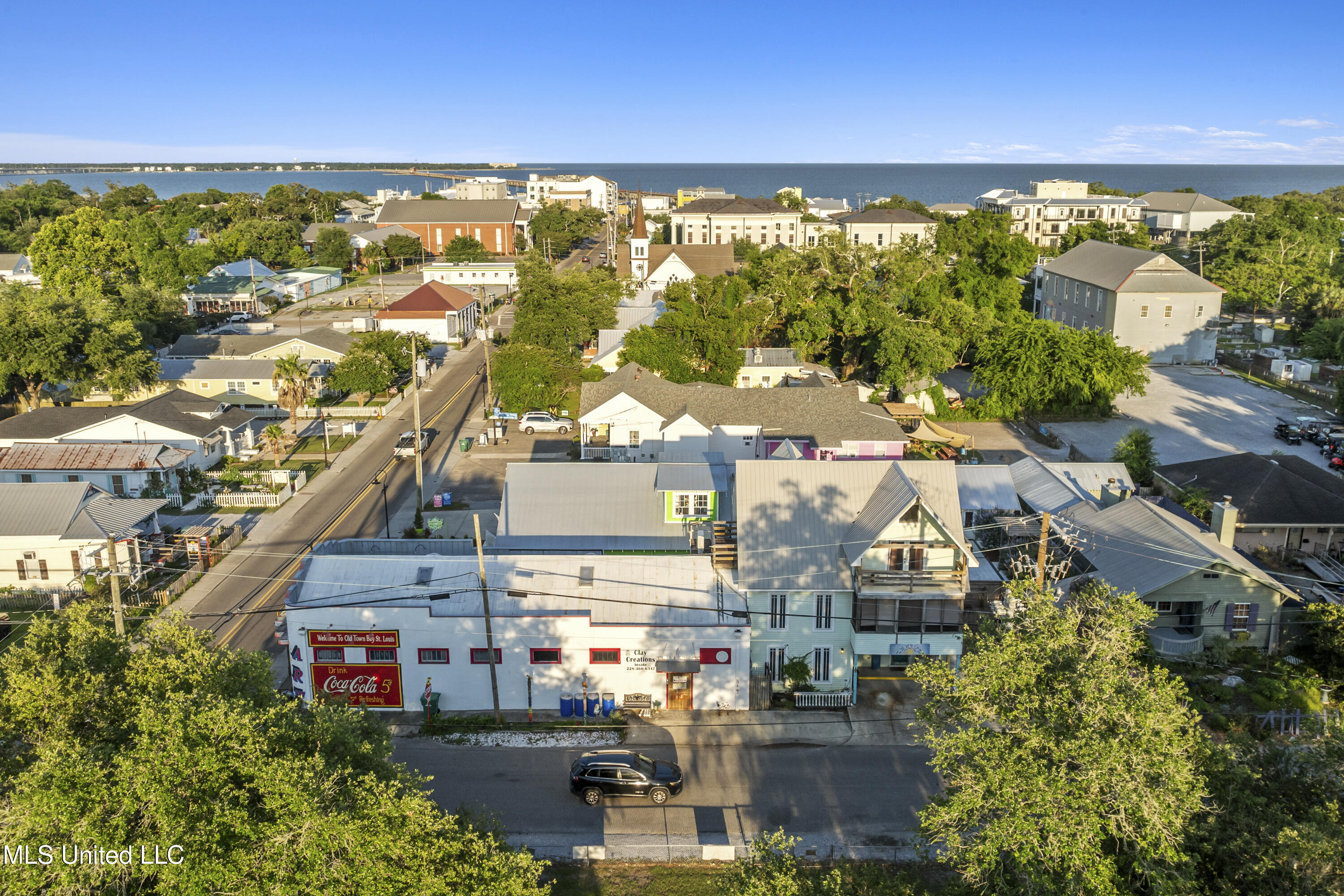 220 Main -105 South Toulme Street