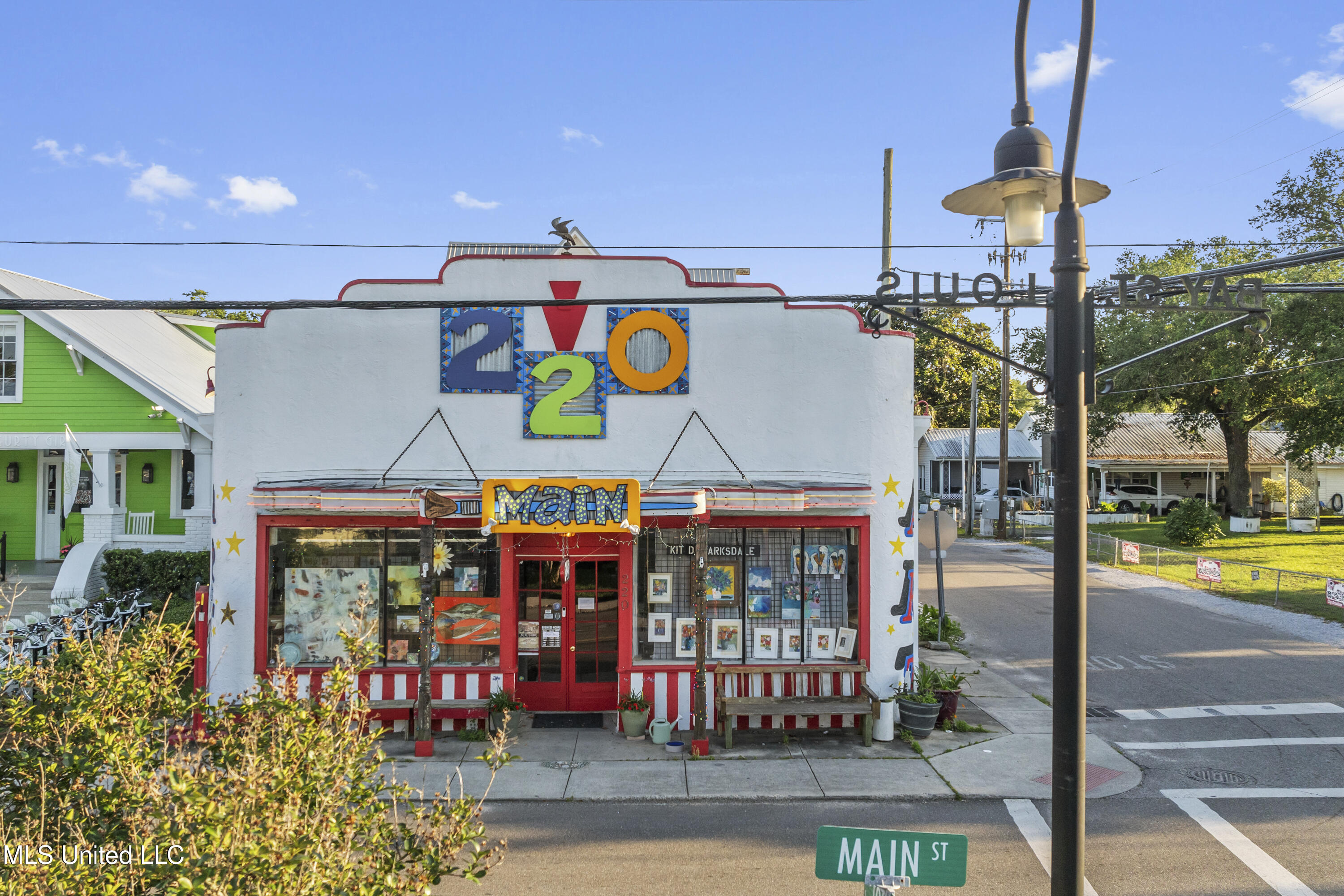 220 Main -105 South Toulme Street