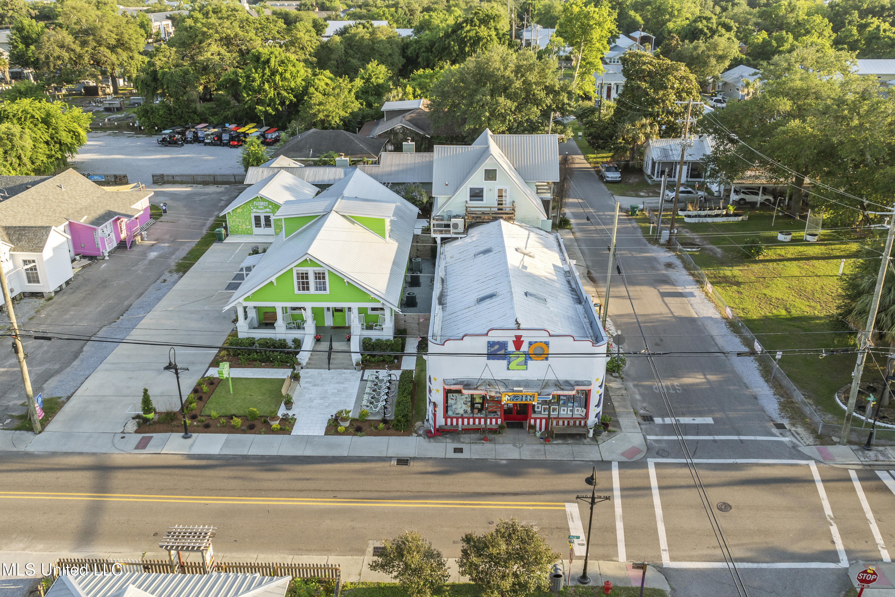 220 Main -105 South Toulme Street