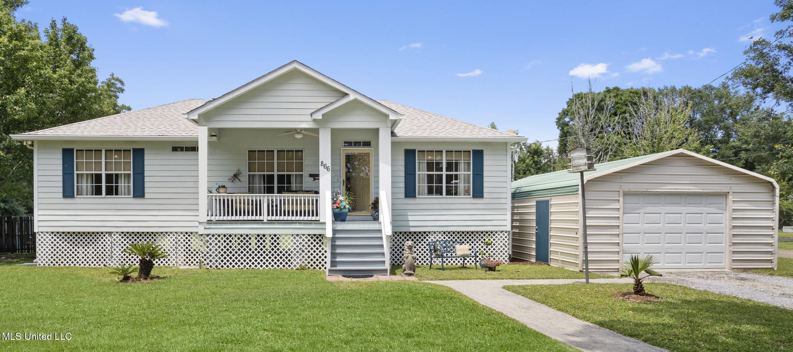 866 Washington Street