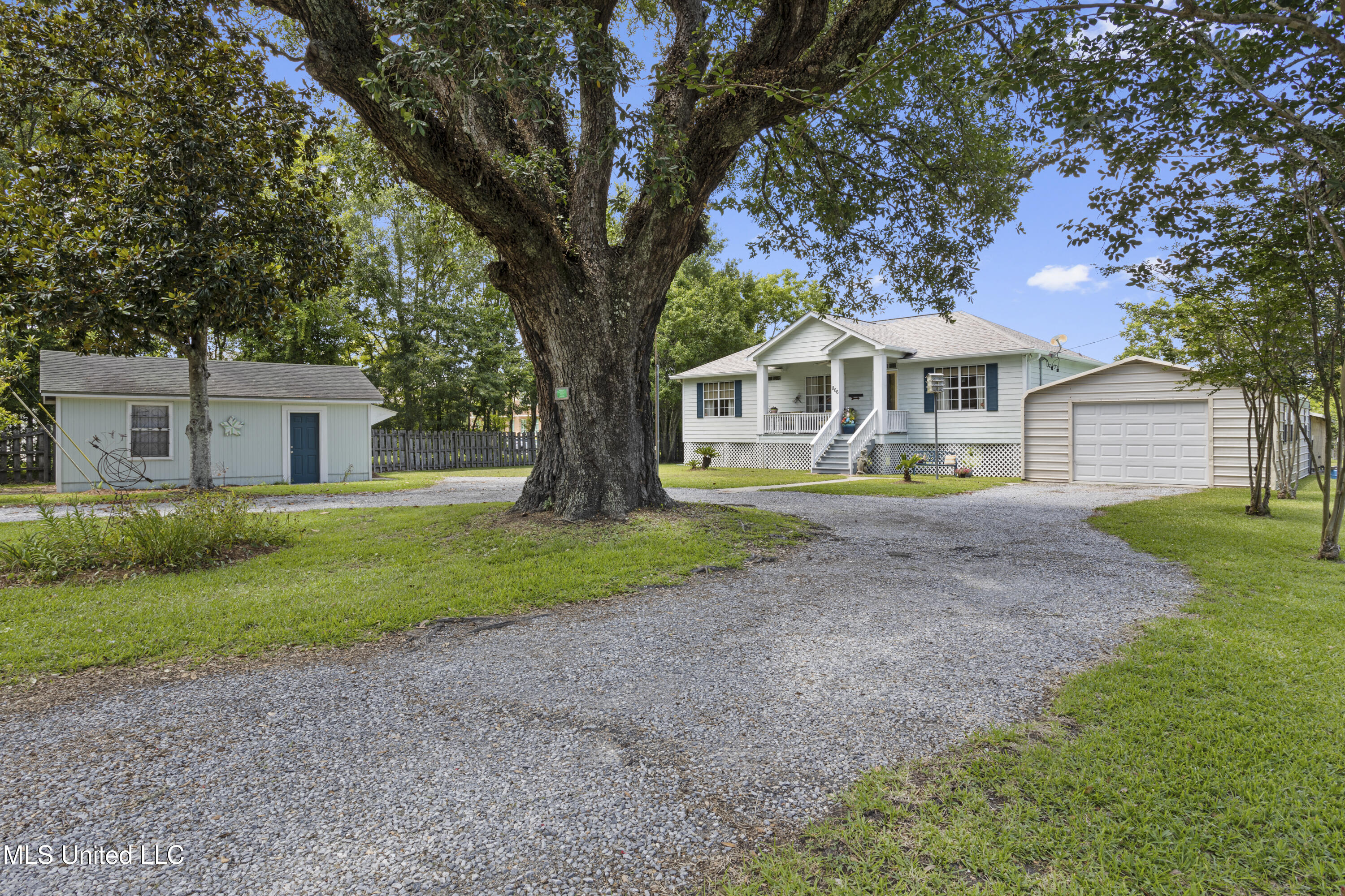 866 Washington Street