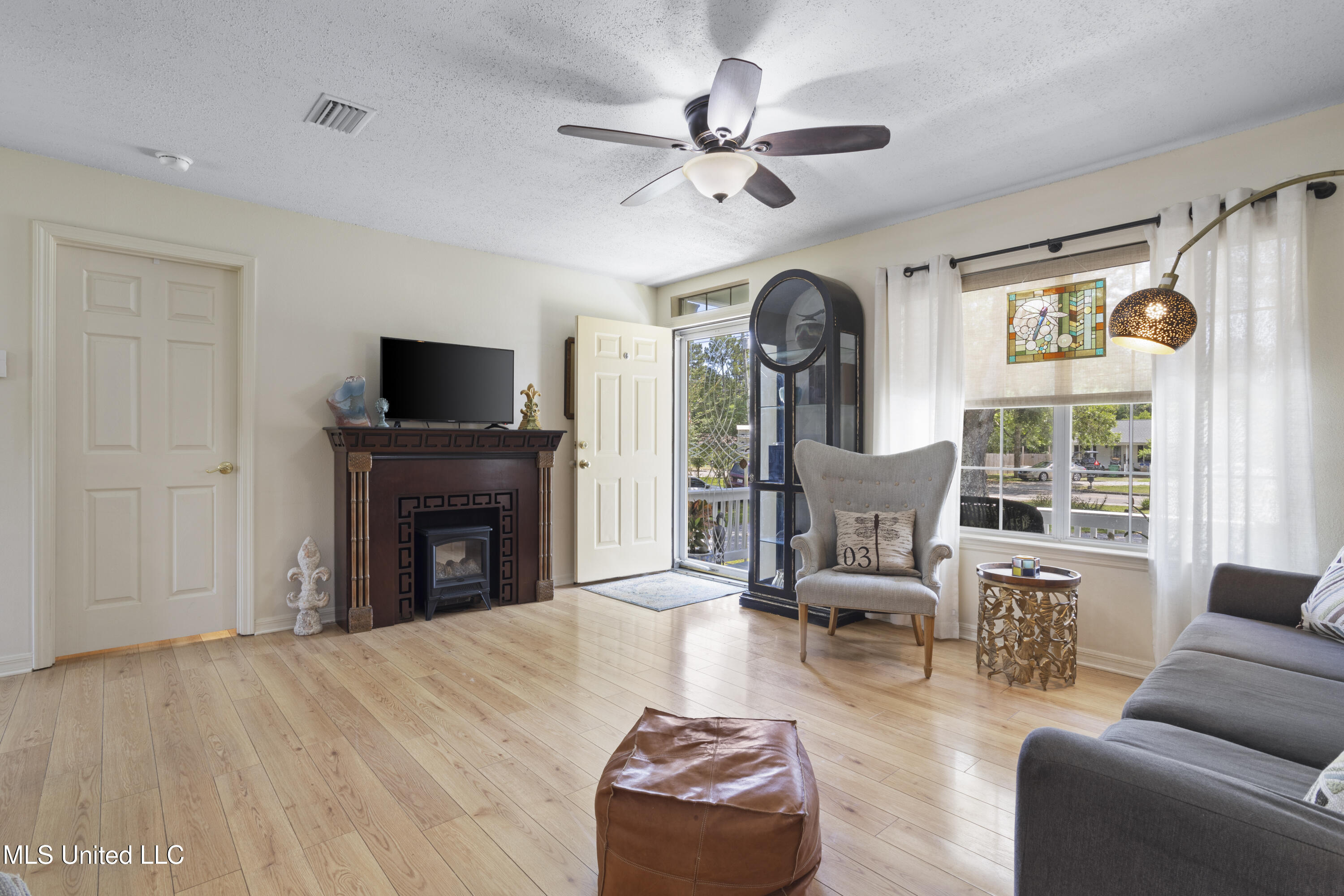 866 Washington Street