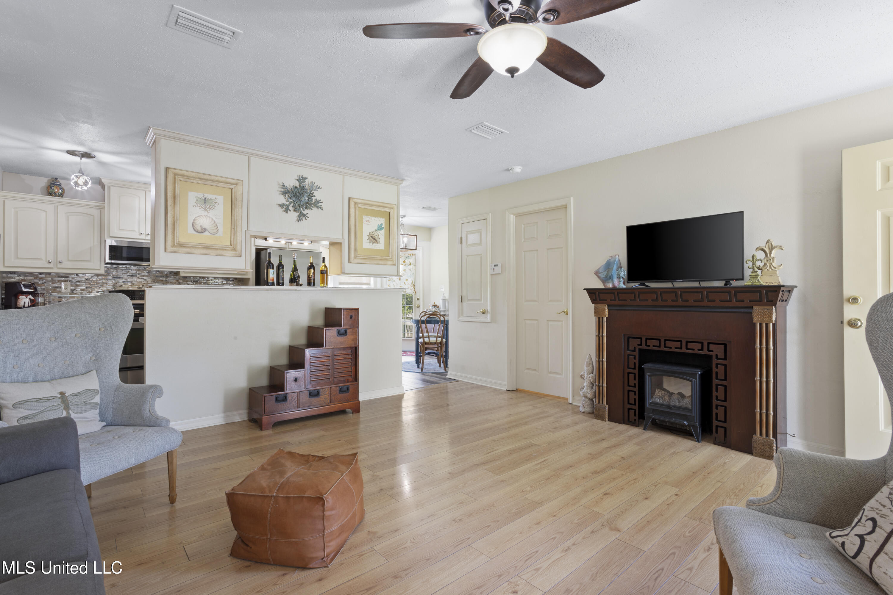 866 Washington Street