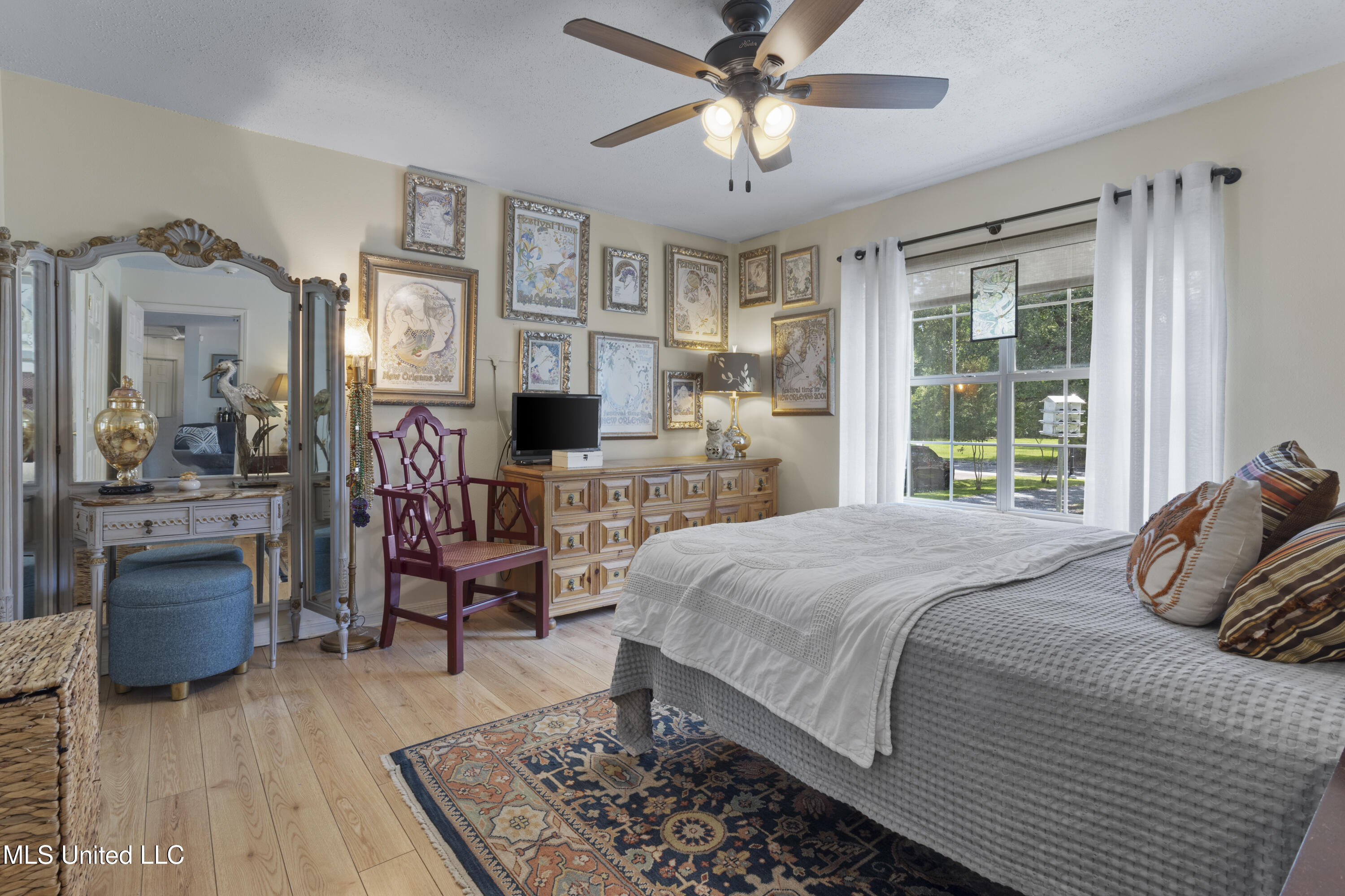 866 Washington Street