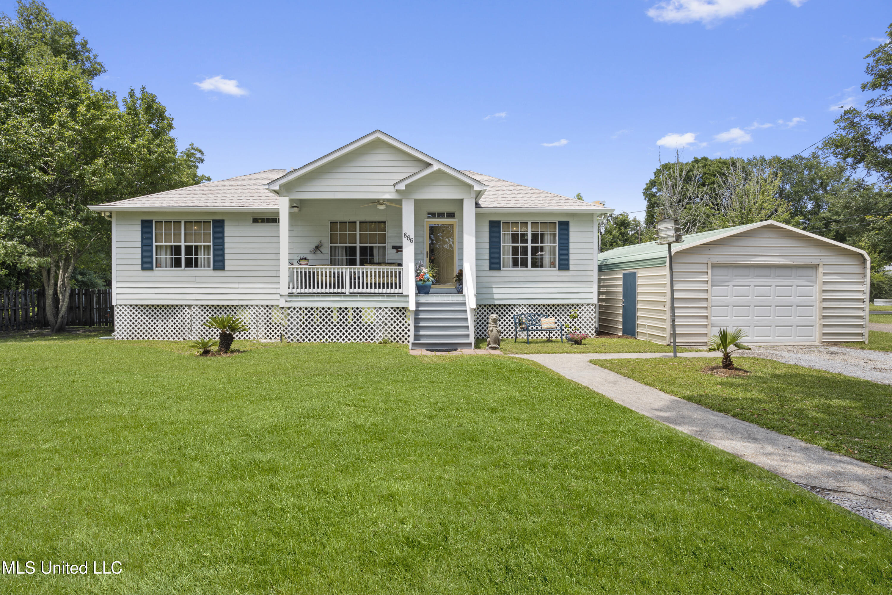 866 Washington Street