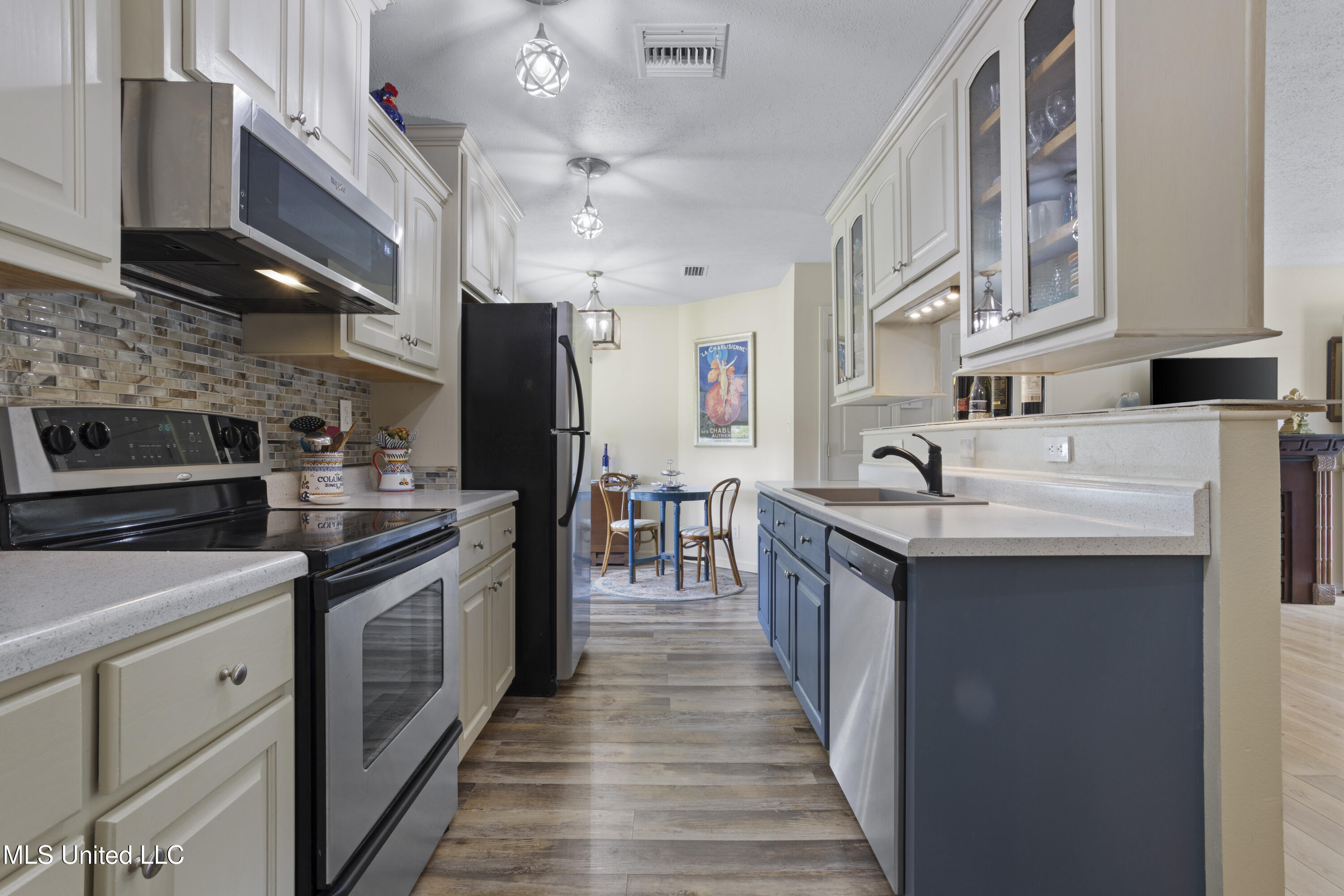 866 Washington Street