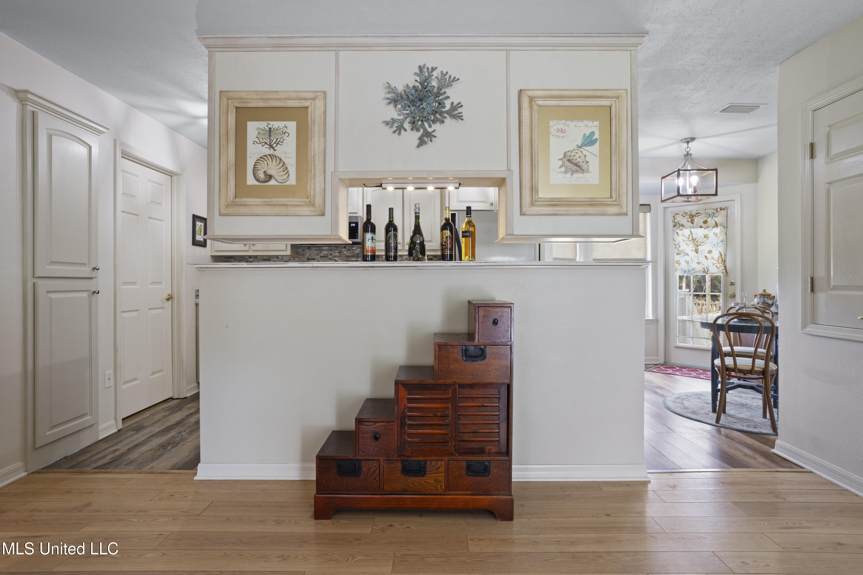 866 Washington Street