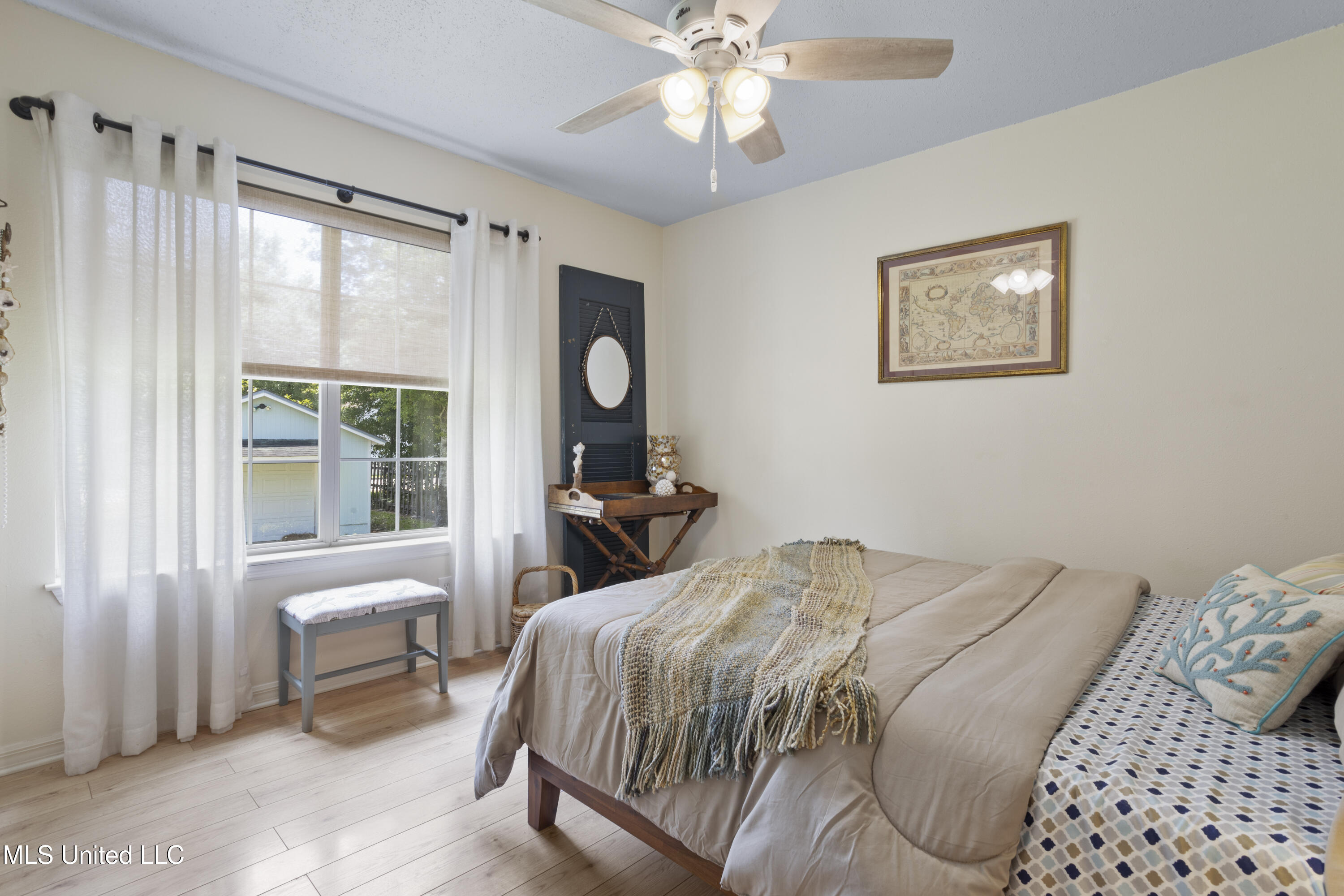 866 Washington Street