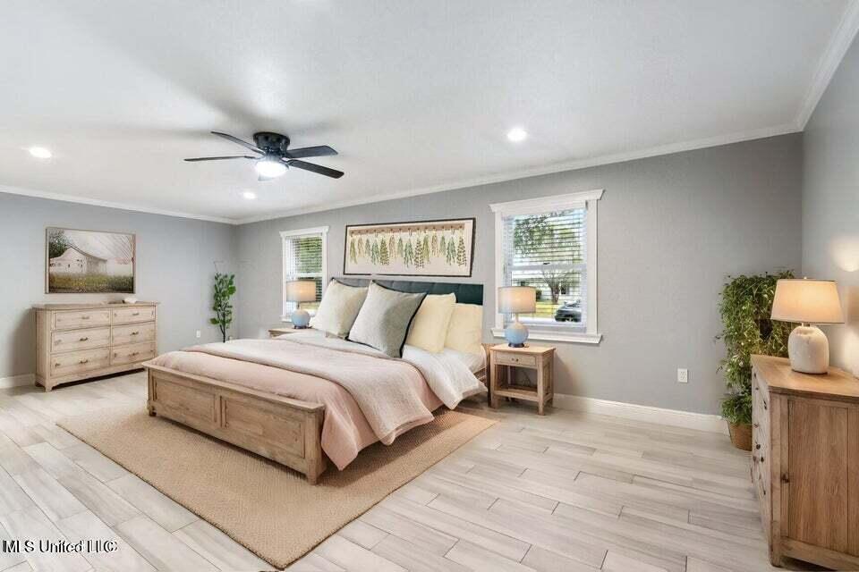 548 Royal Oak Drive