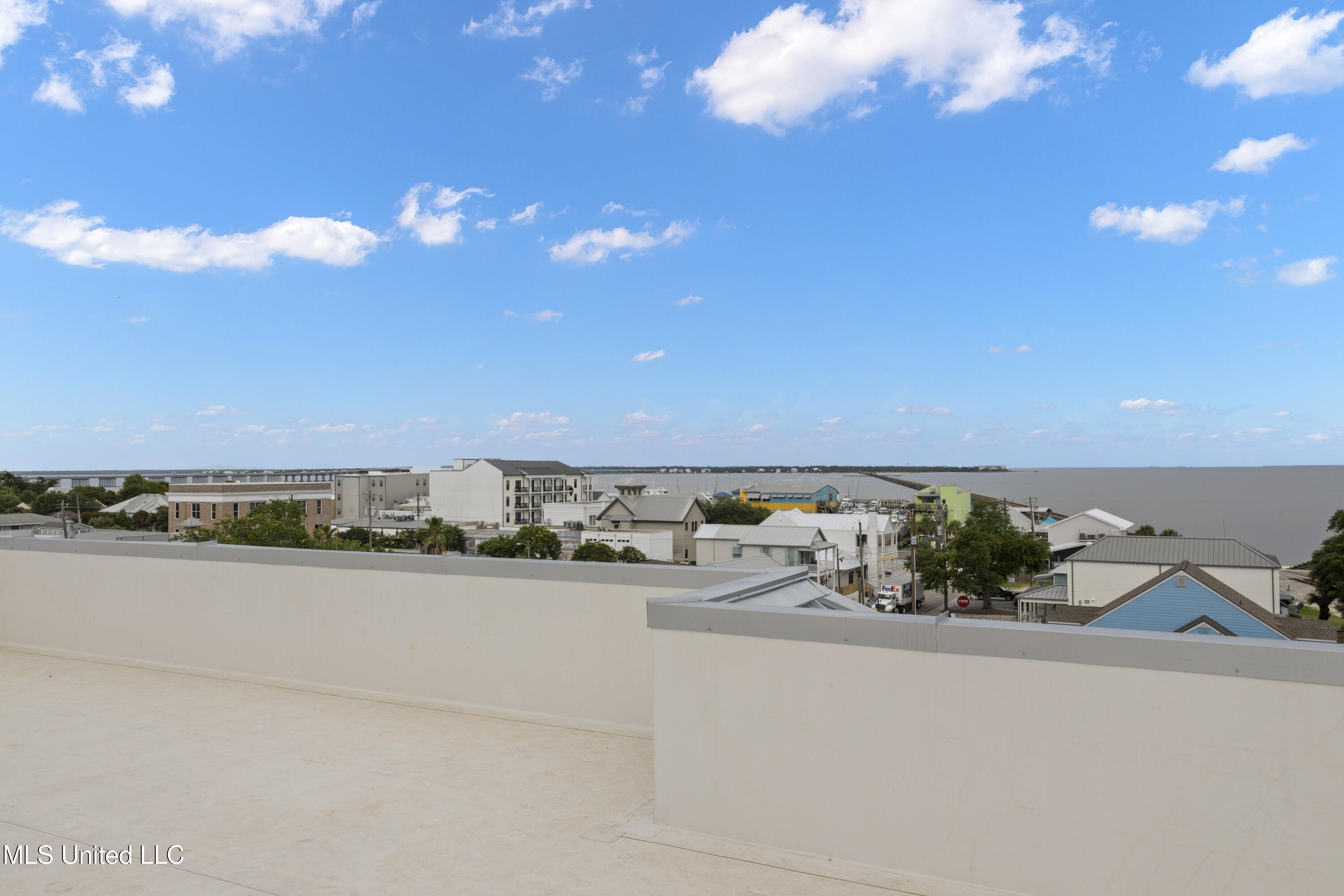 124 Court Unit #206 Street, 206