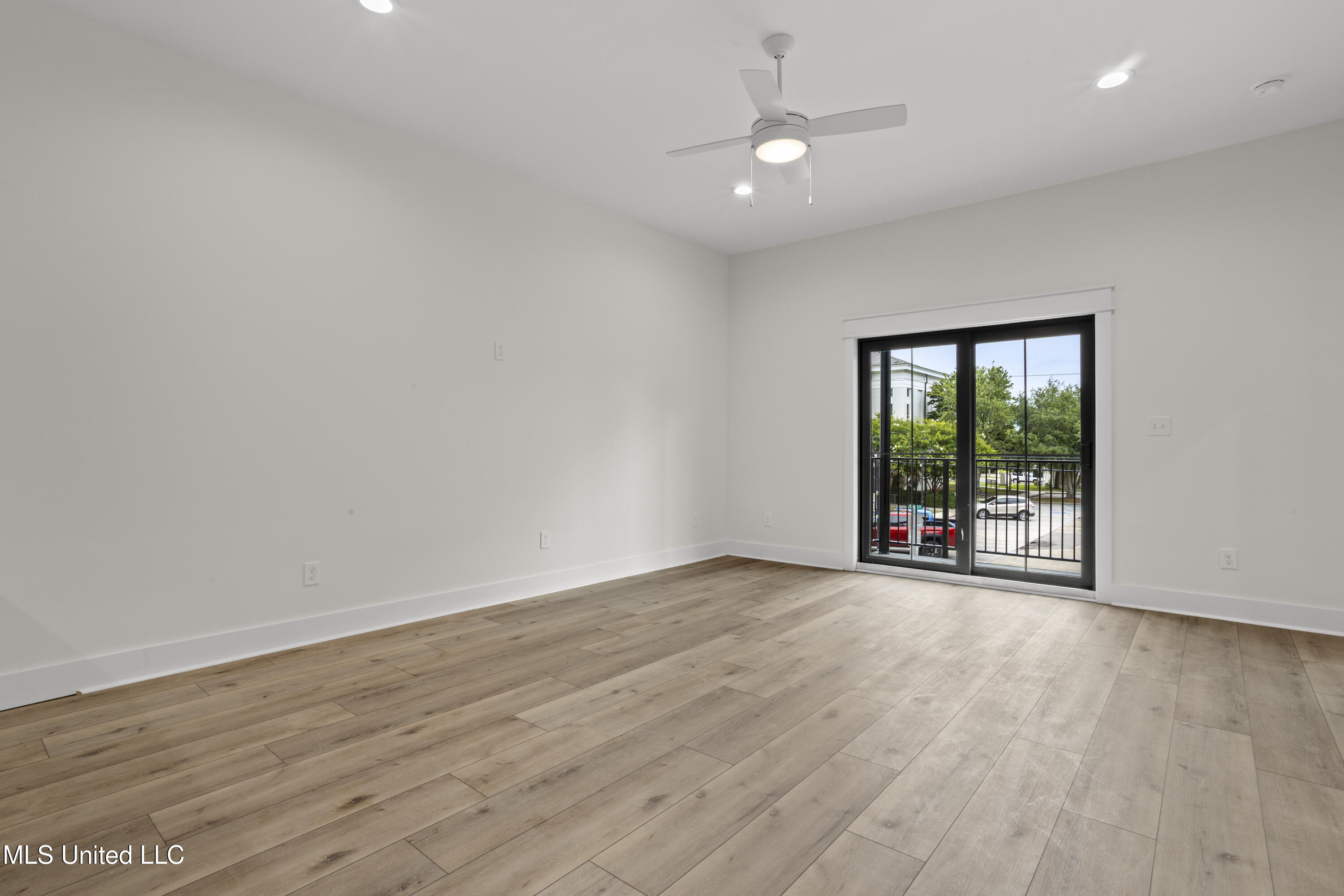124 Court Unit#302 Street