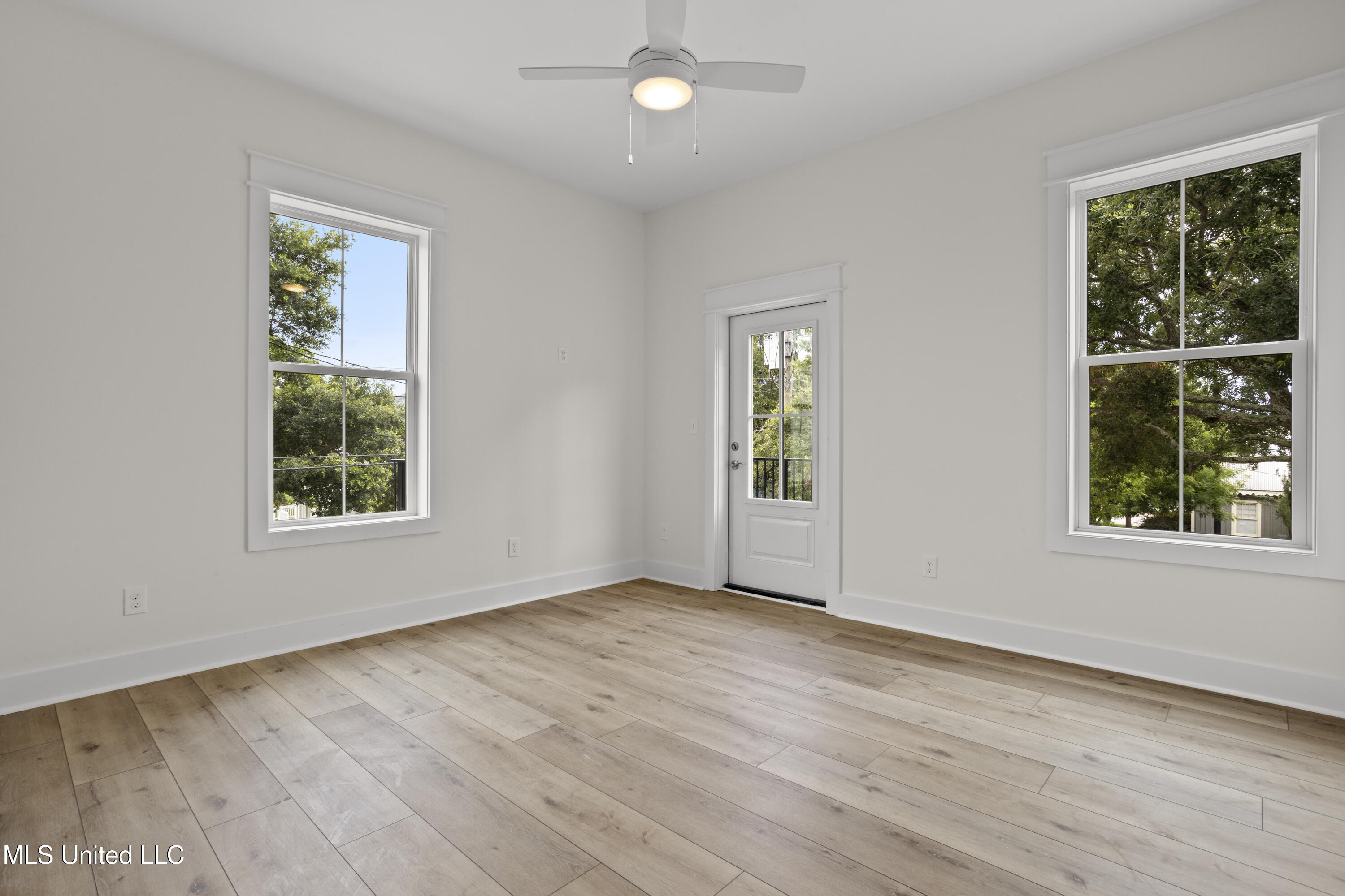 124 Court Unit#302 Street