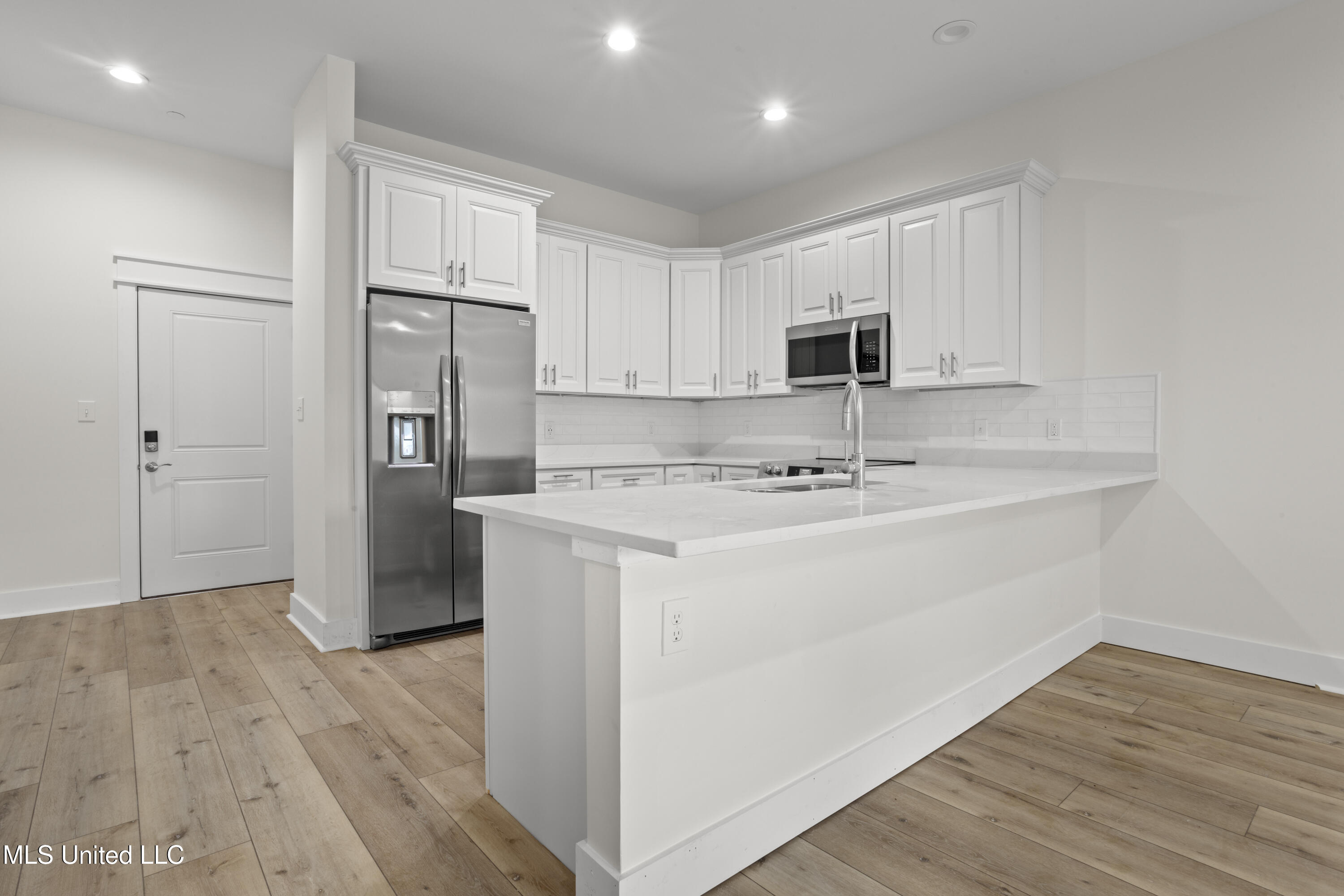 124 Court Unit#302 Street