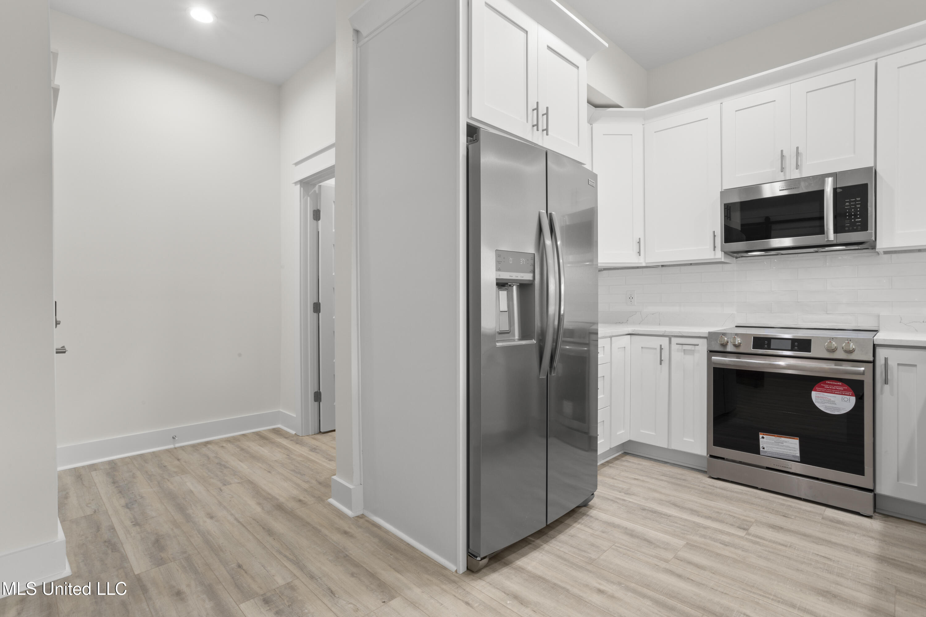 124 Court Unit #204 Street