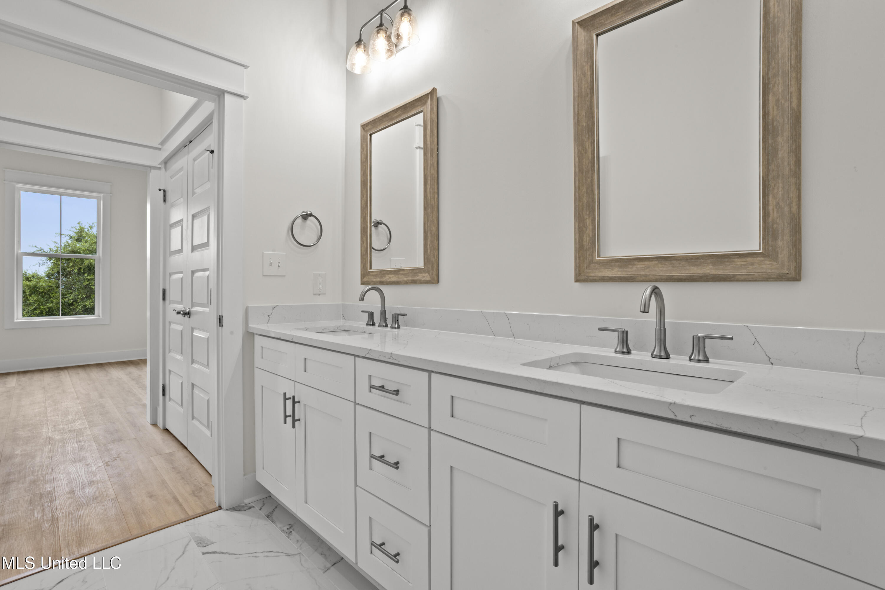 124 Court Unit #204 Street