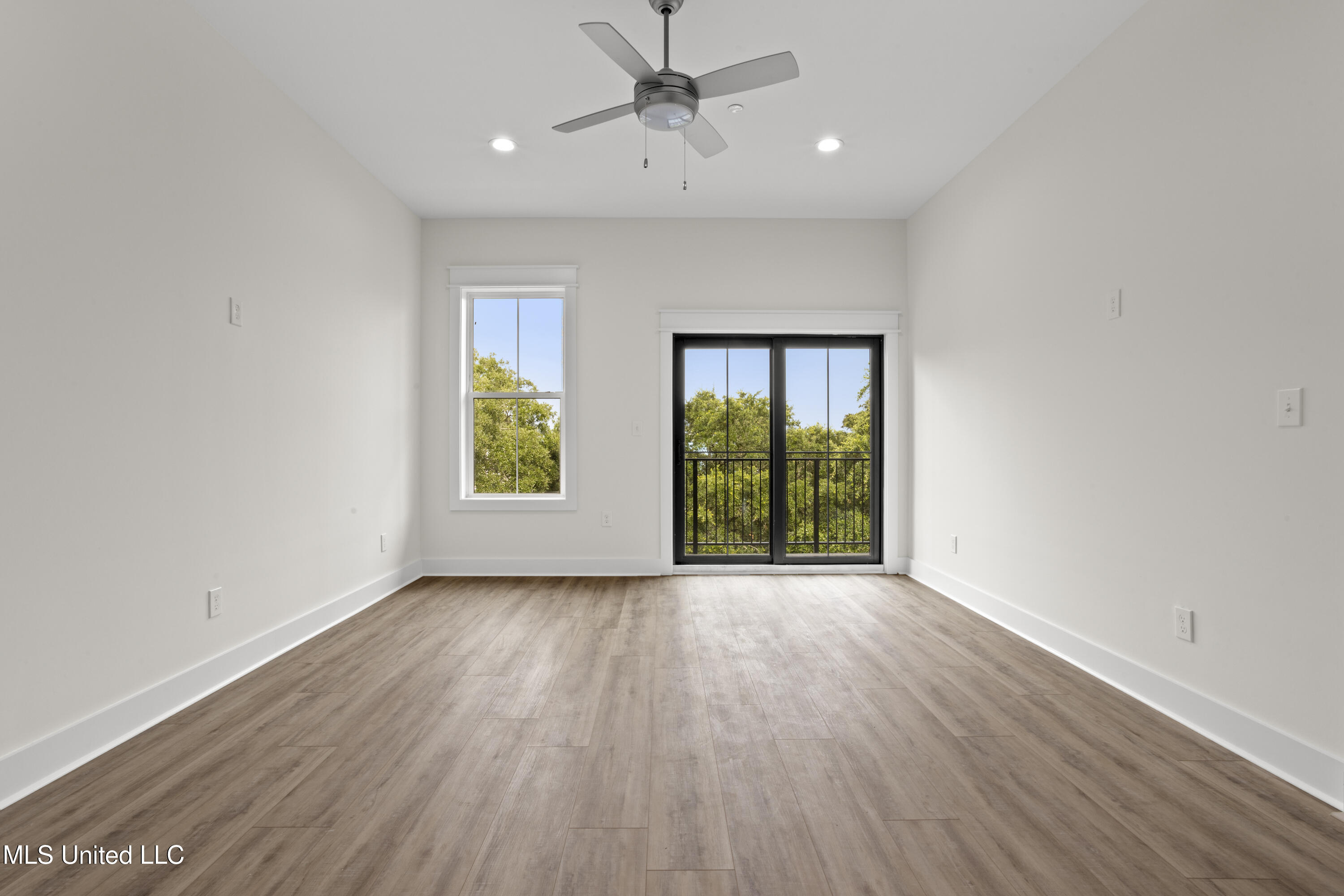 124 Court Unit #204 Street