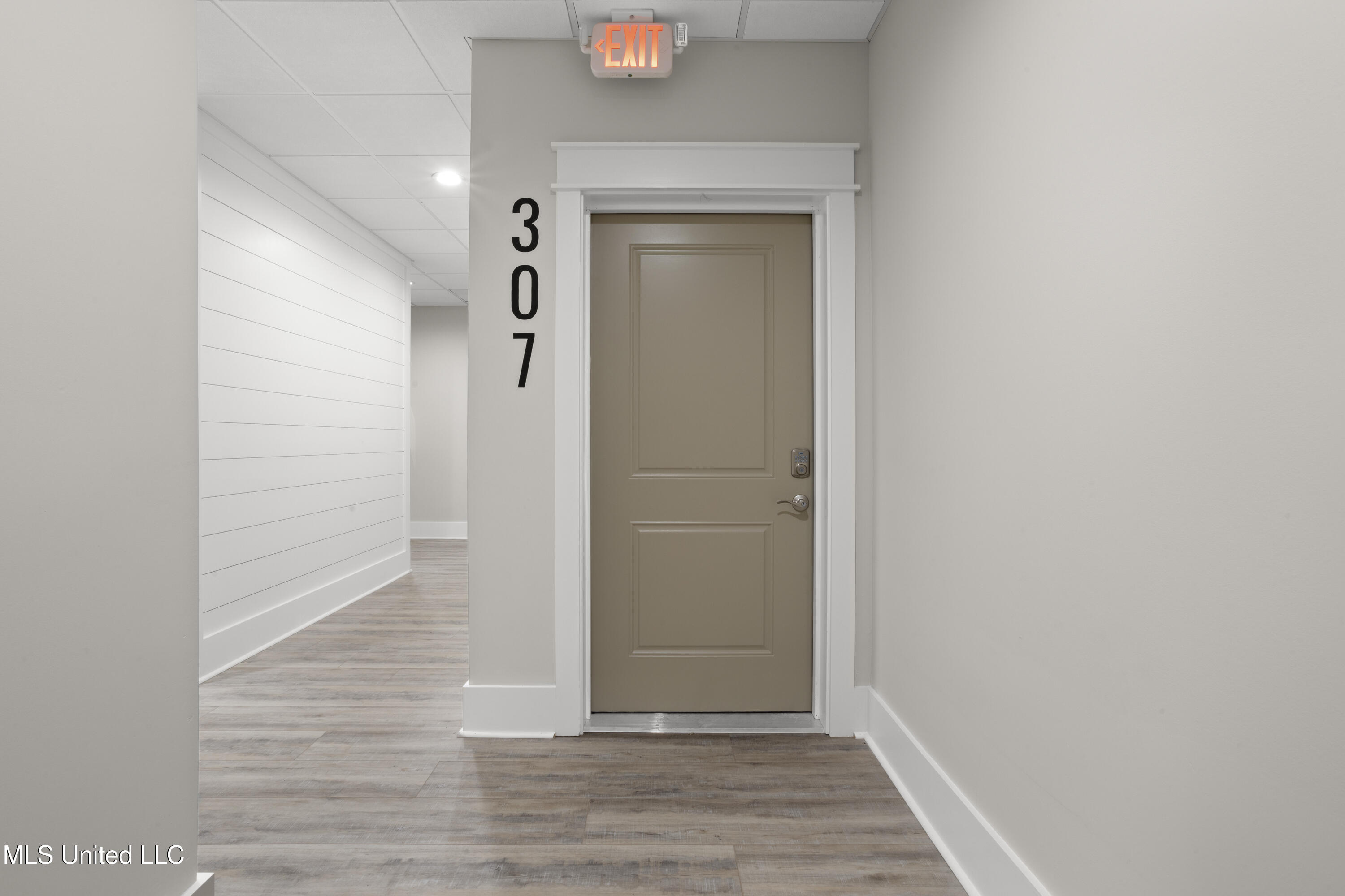 124 Court Unit #204 Street