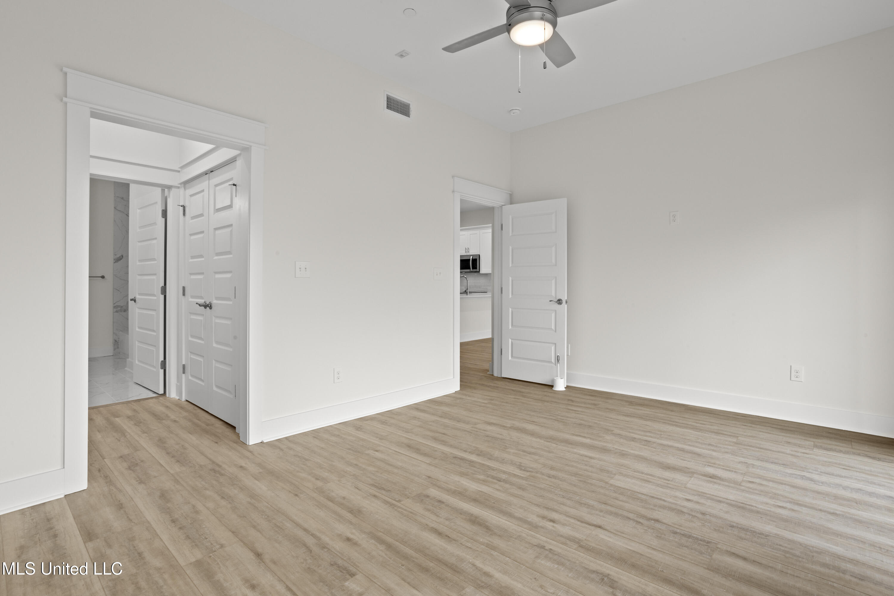 124 Court Unit #207 Street