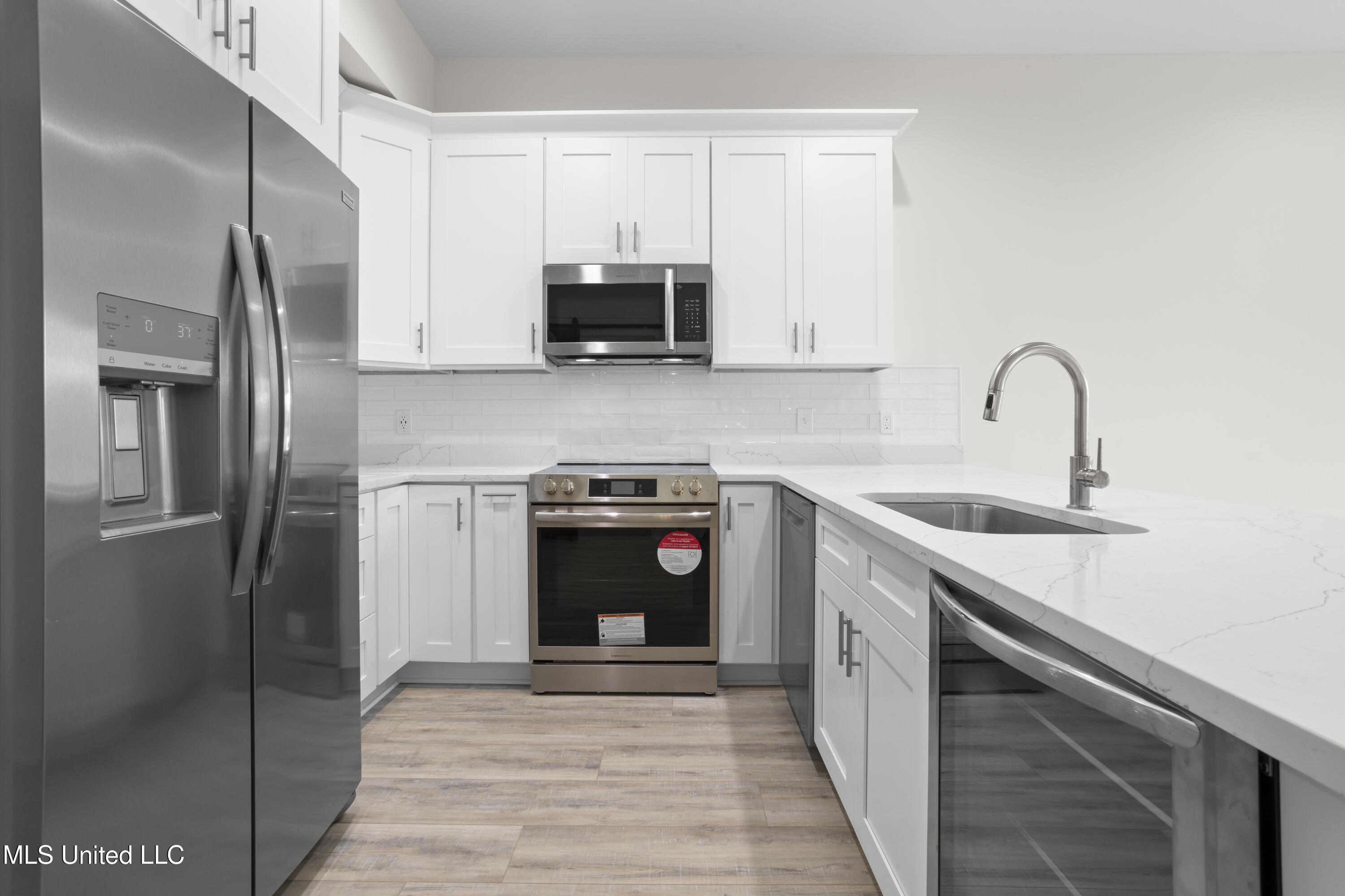 124 Court Unit #207 Street