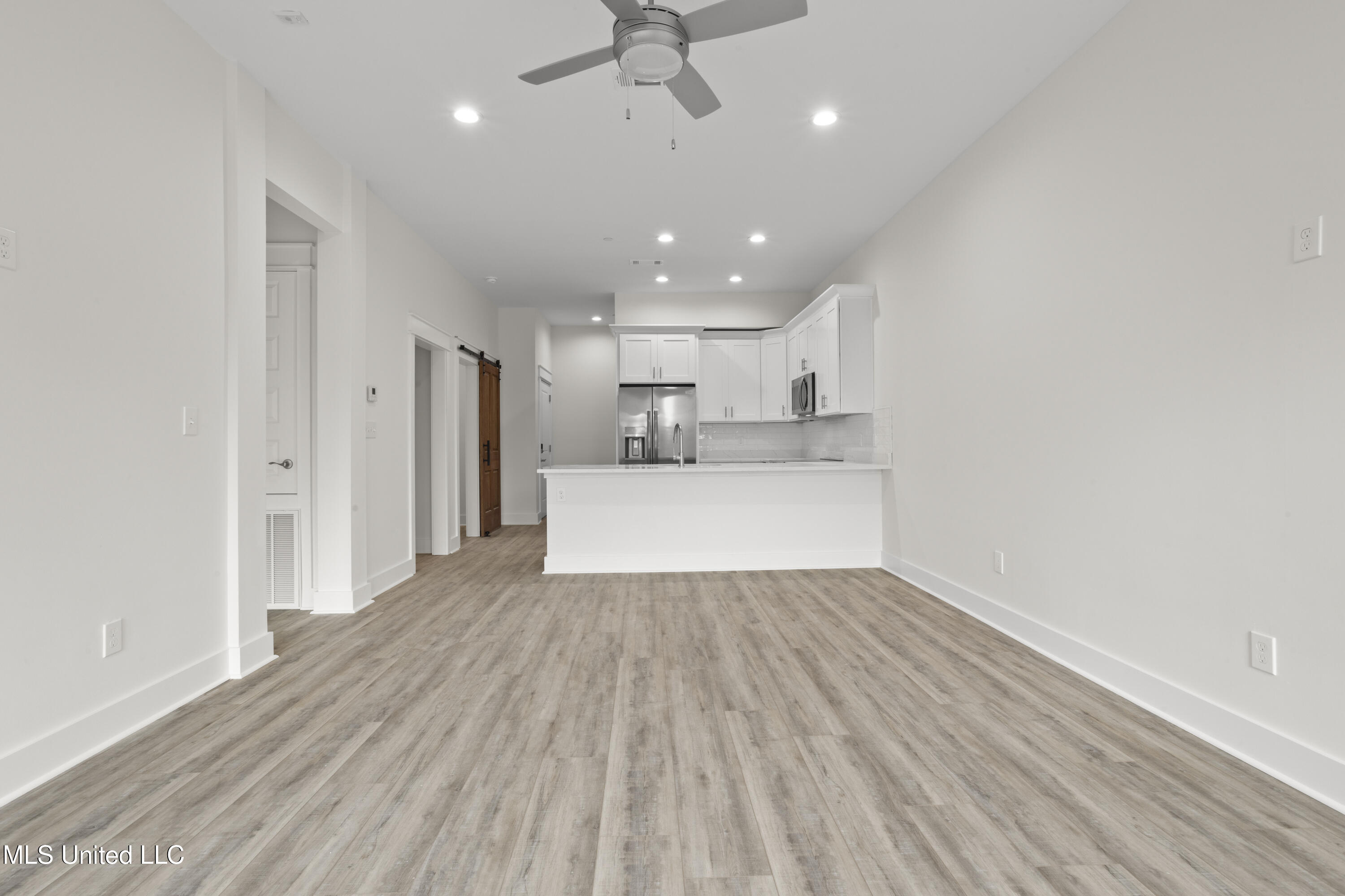 124 Court Unit #207 Street