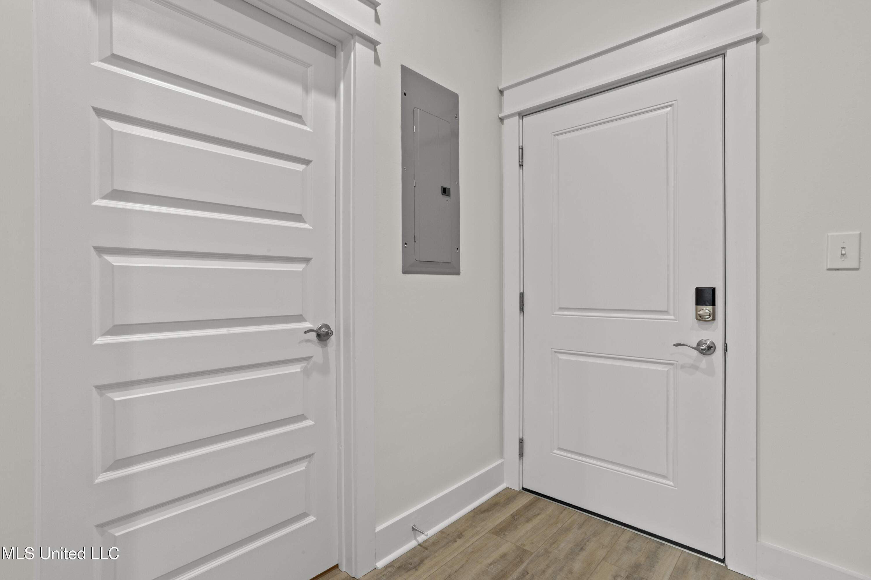 124 Court Unit #203 Street