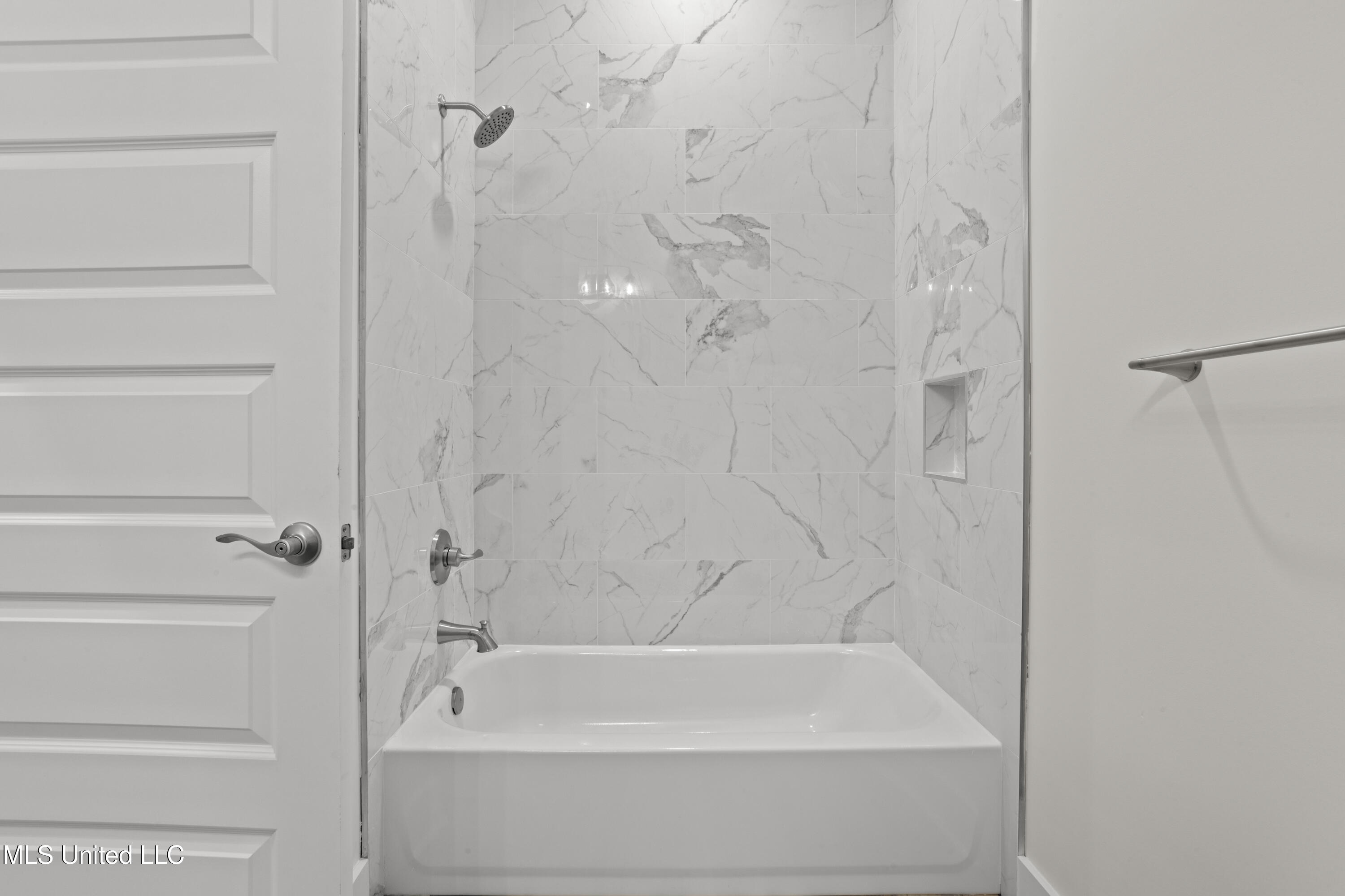 124 Court Unit #203 Street
