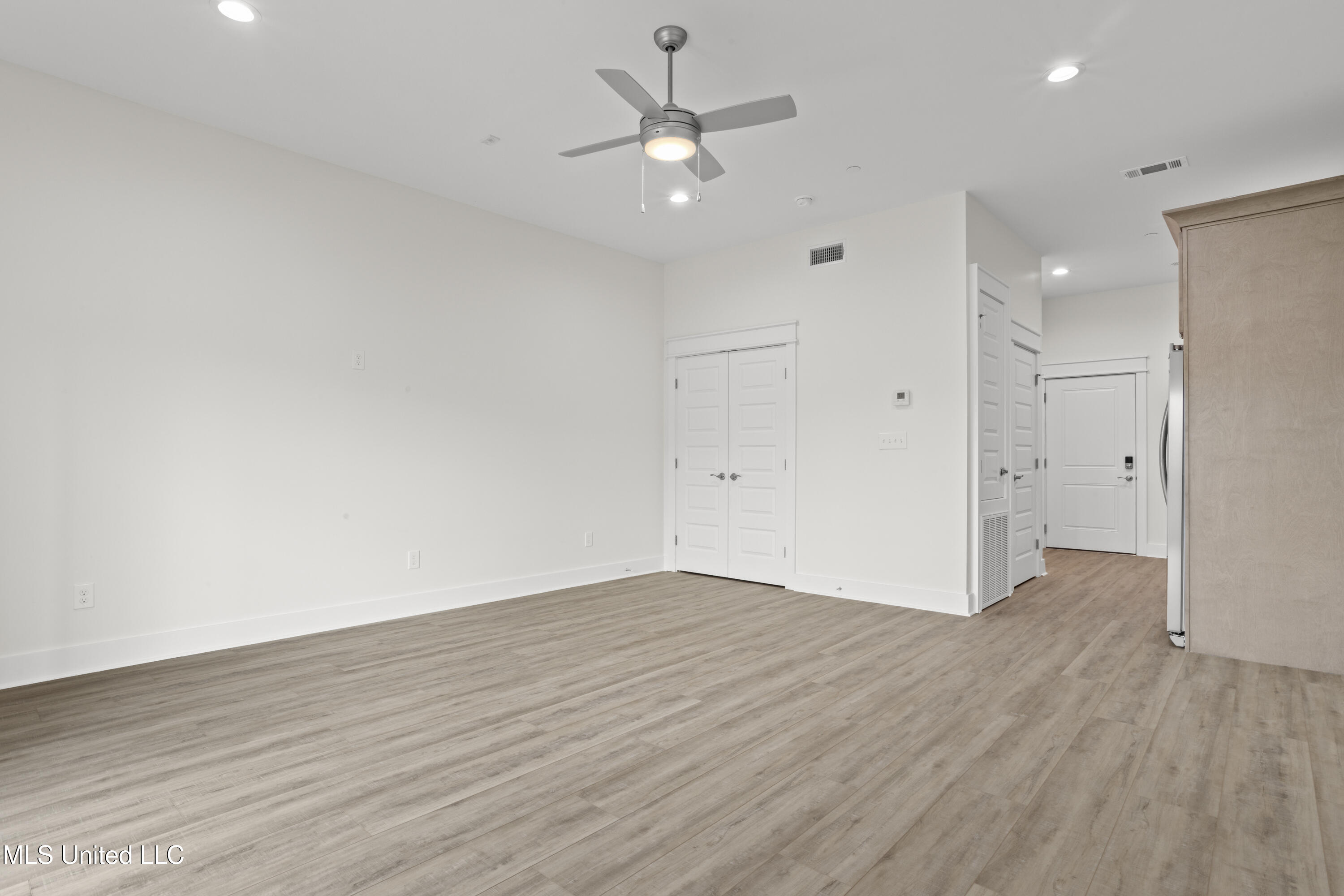 124 Court Unit #203 Street