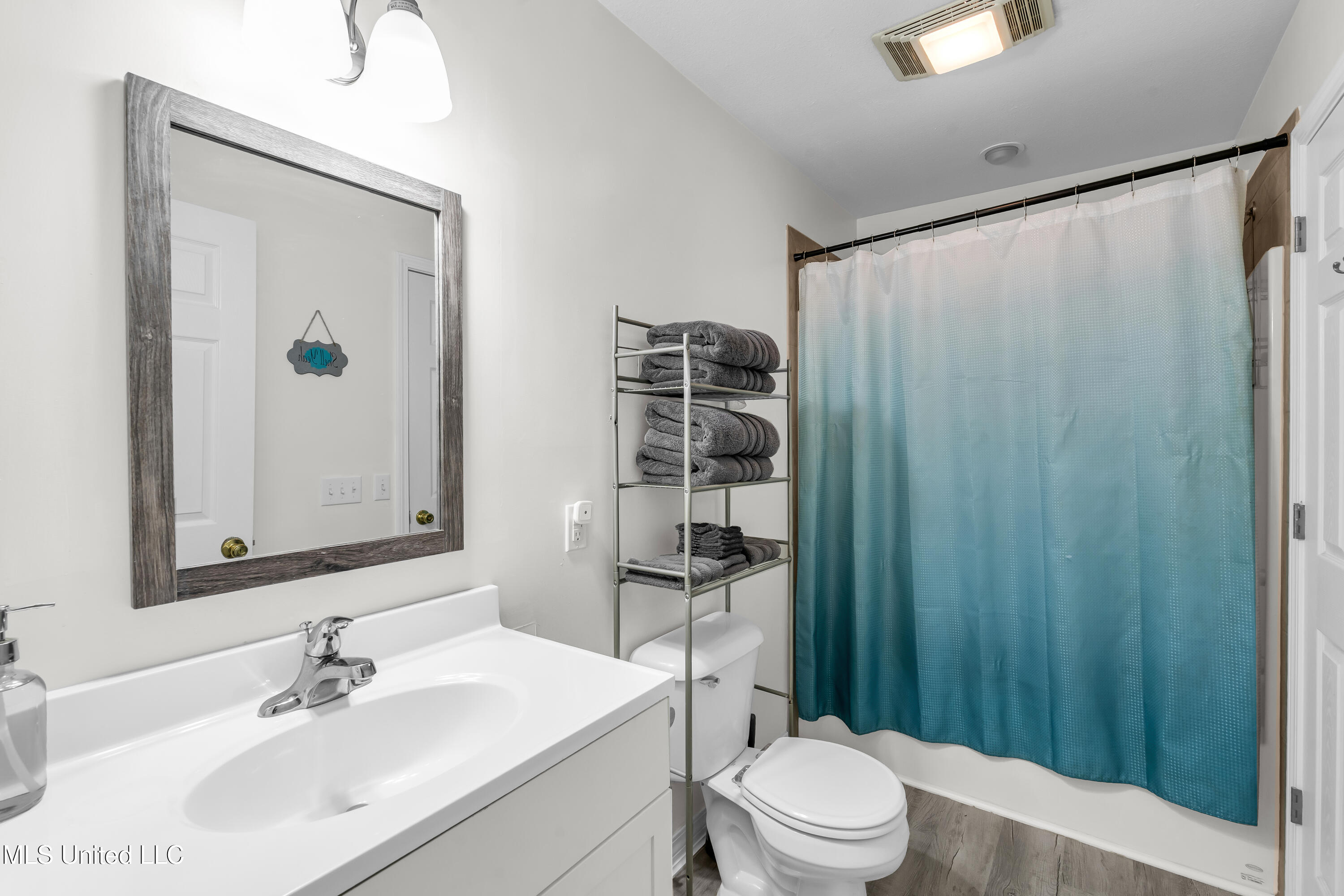 10105 /10107 Tigris Street