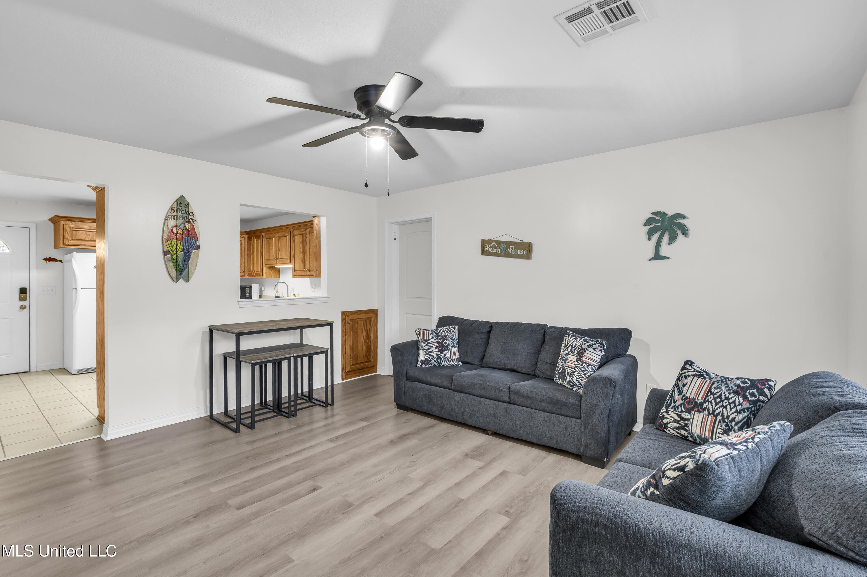 10105 /10107 Tigris Street