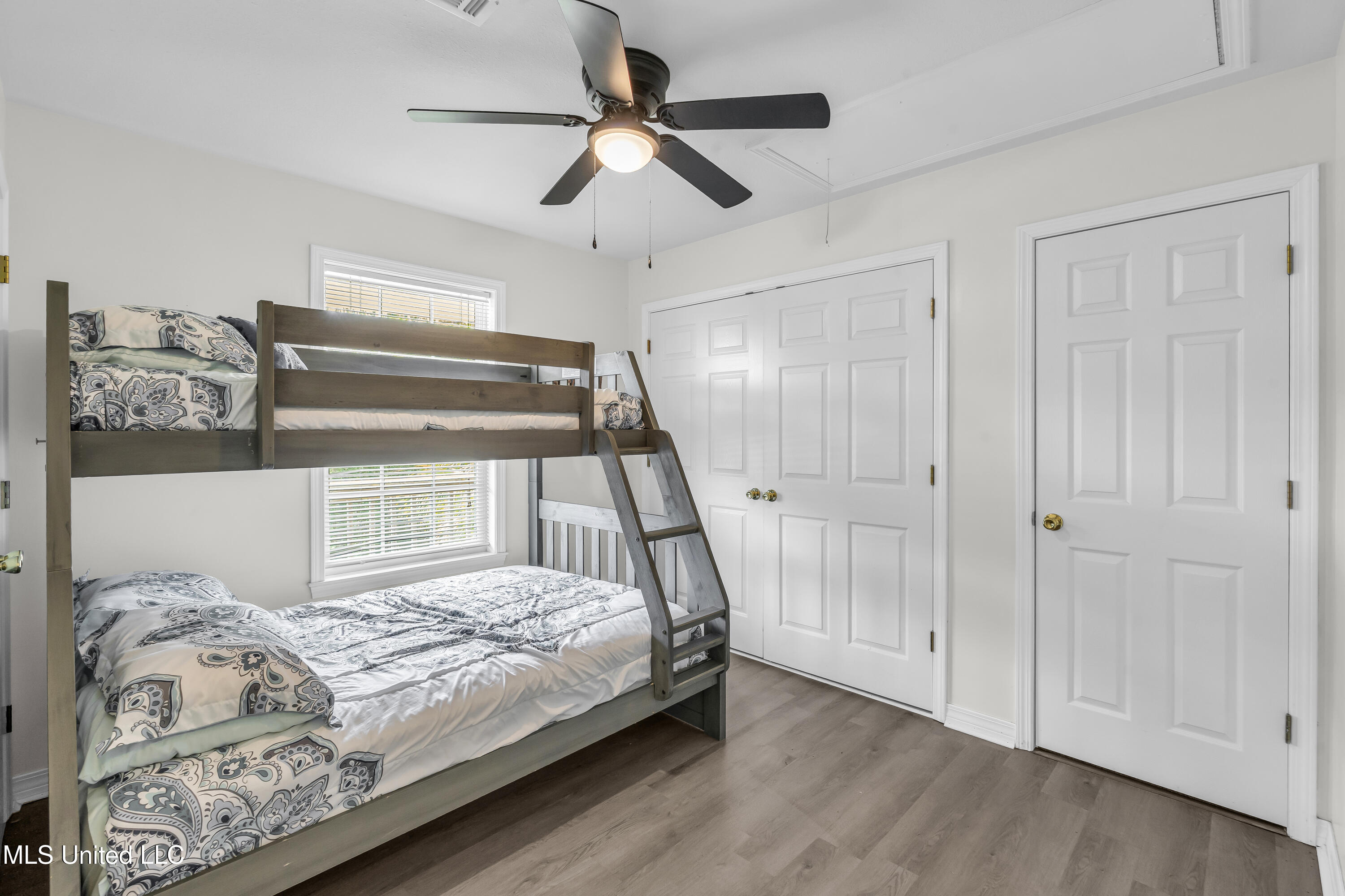 10105 /10107 Tigris Street