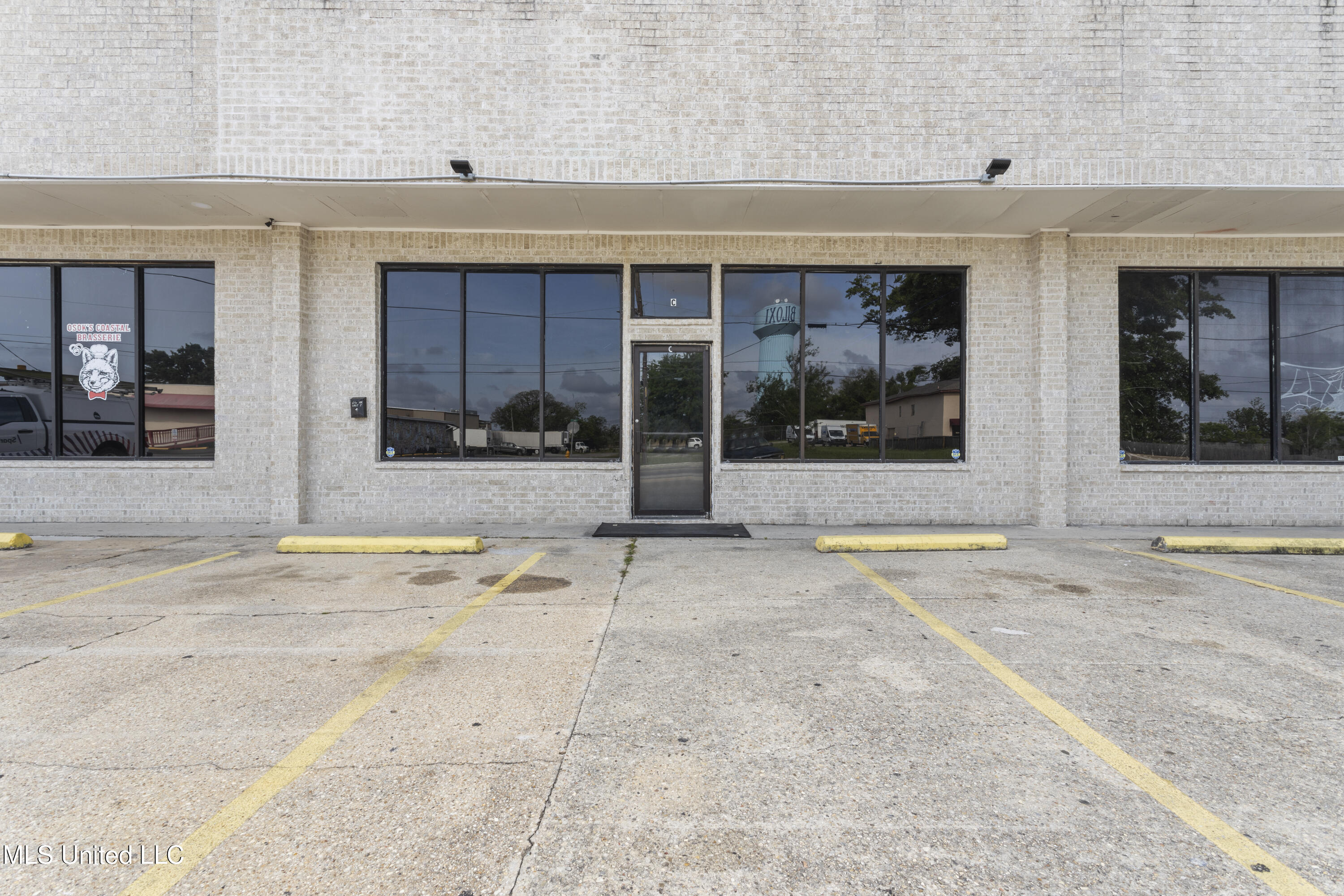 281 Oak Street