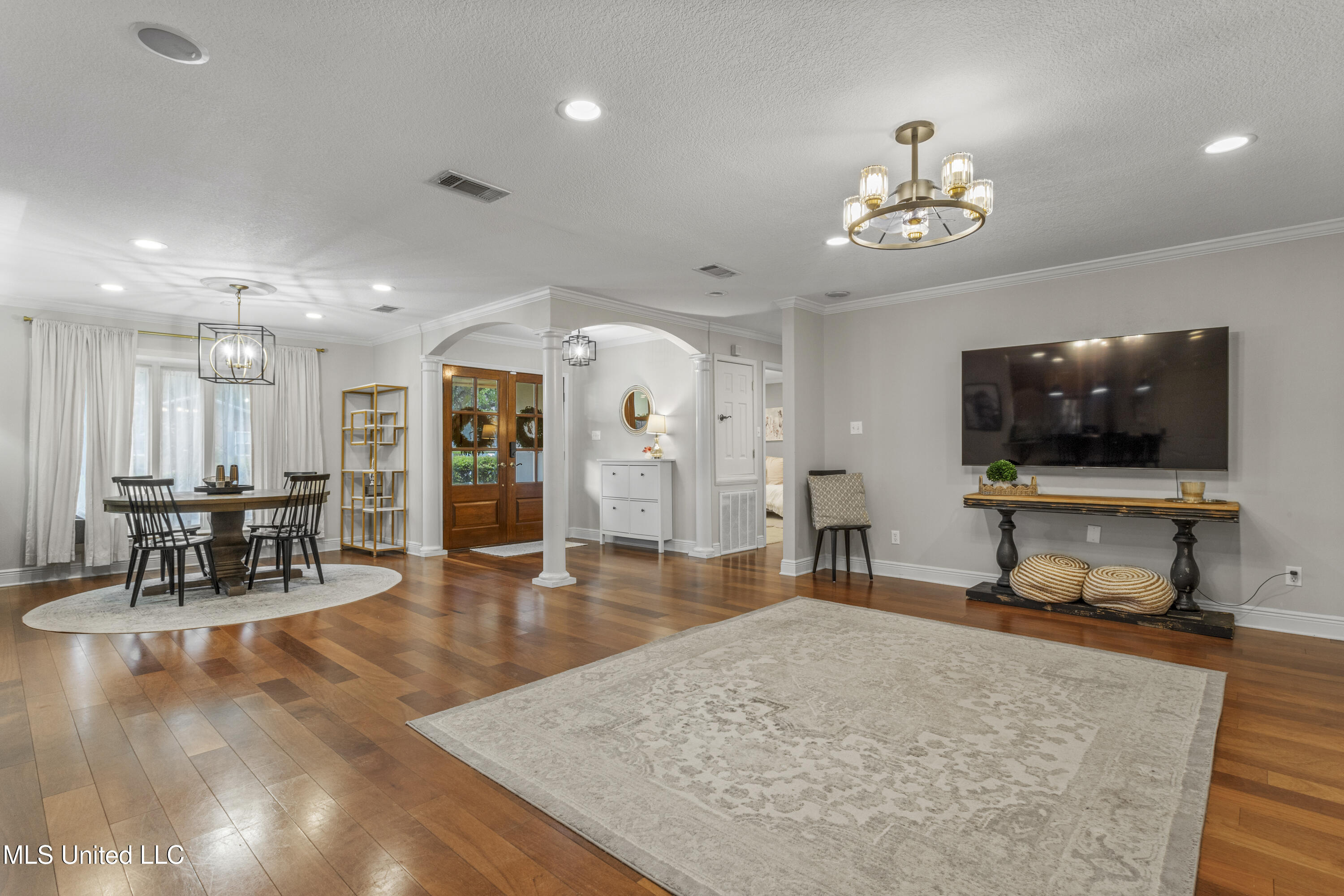 104 Driftwood Drive