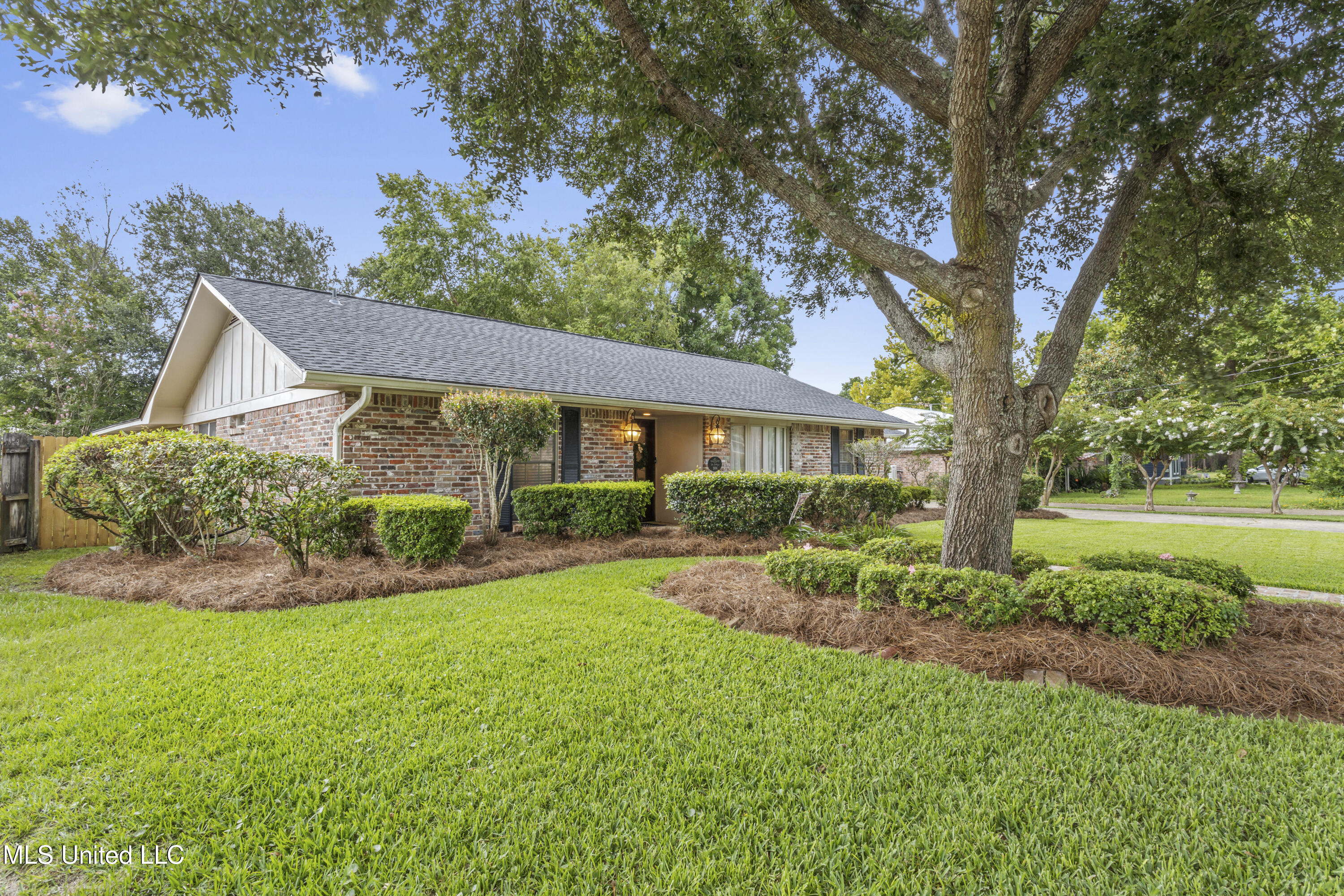104 Driftwood Drive