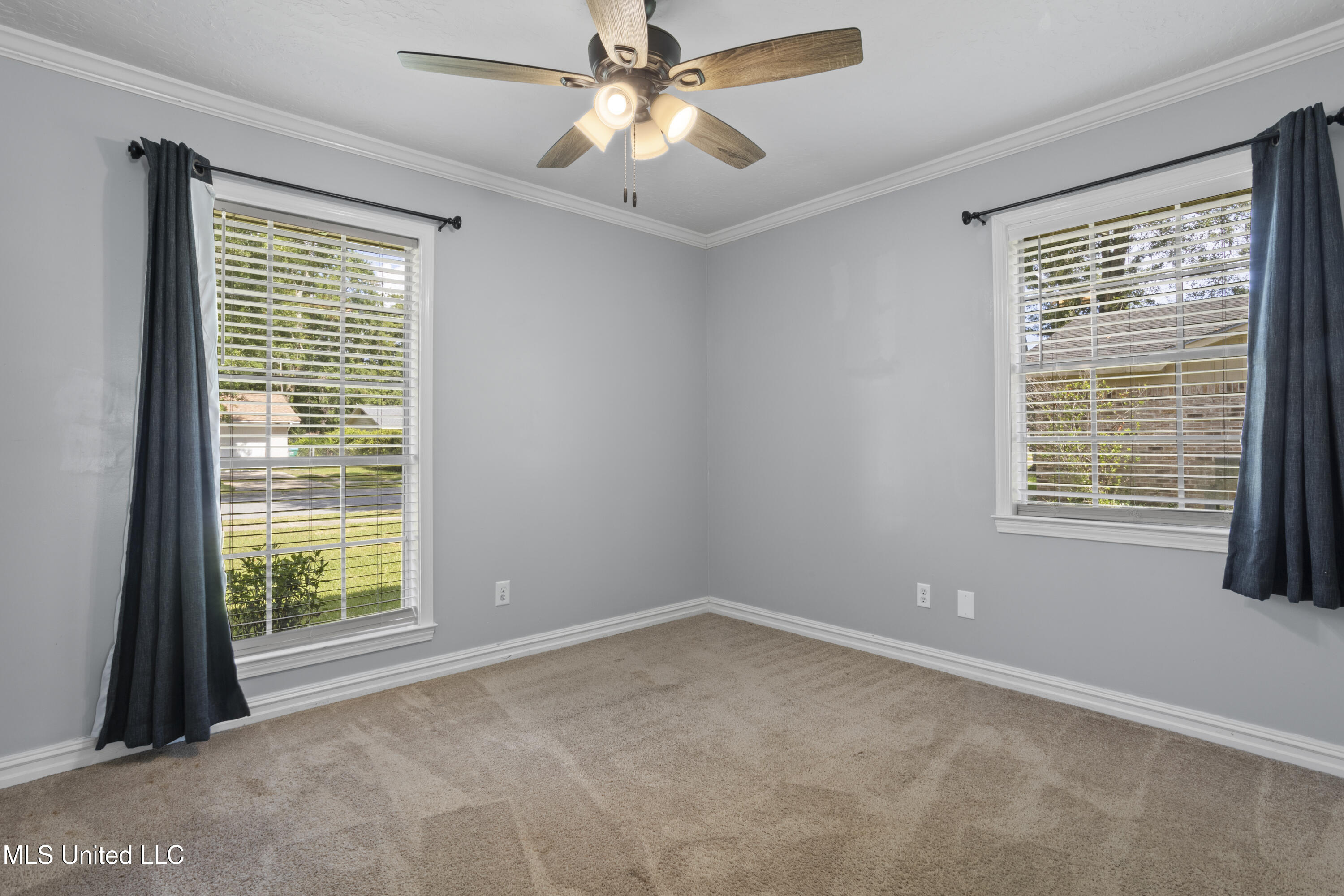 309 Jamaica Drive