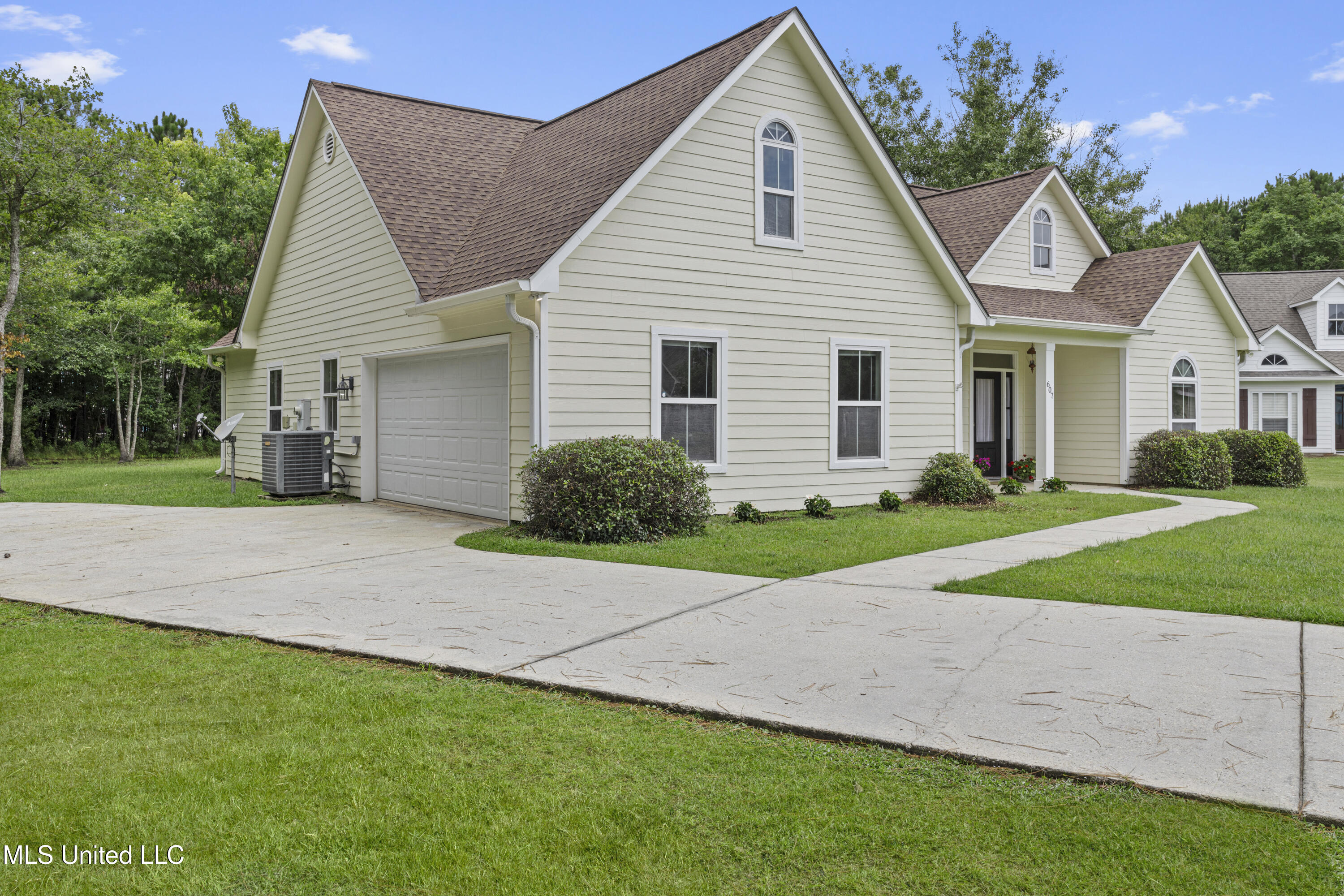 607 Taylor Trail